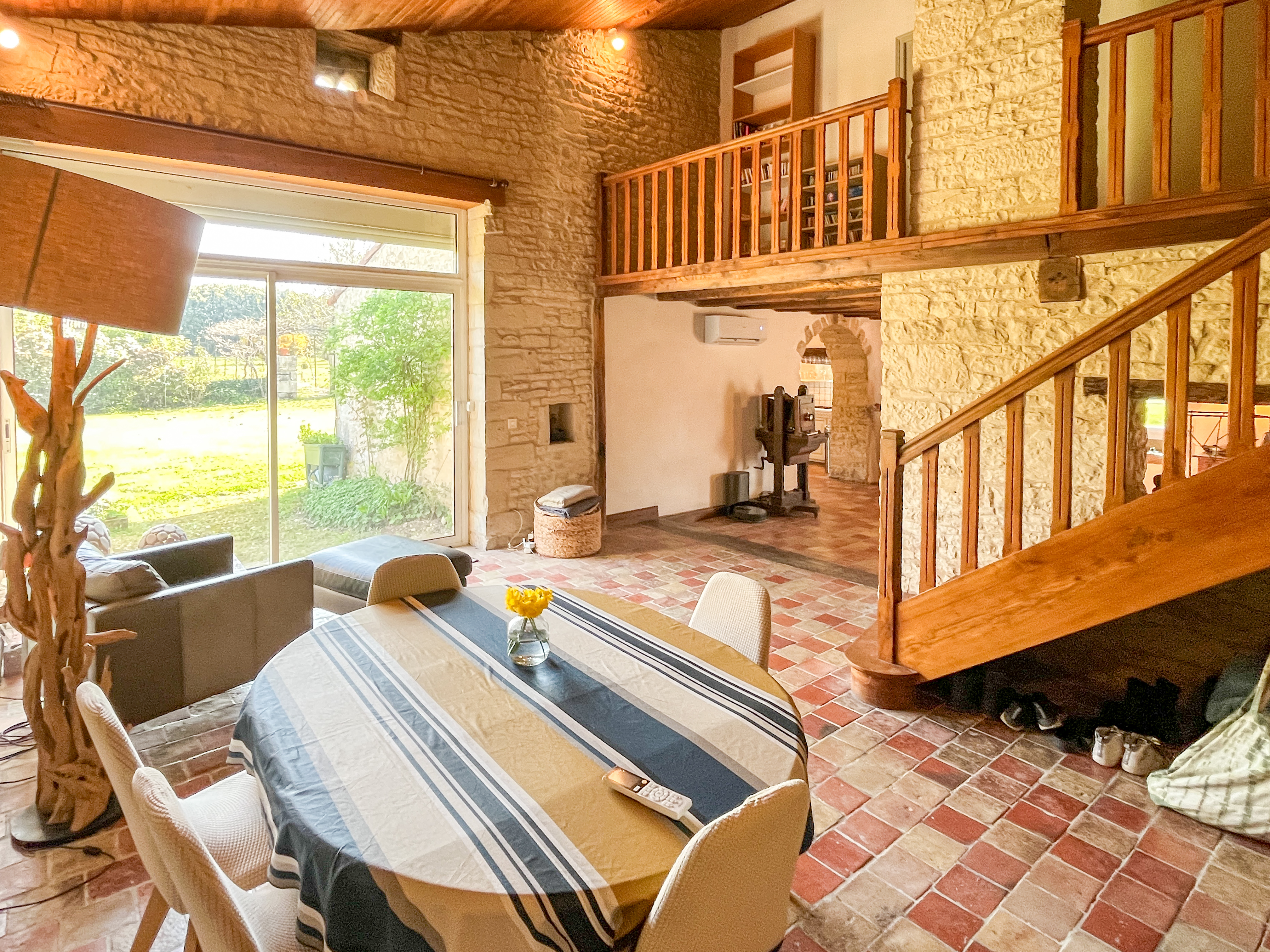 French property for sale in Villefagnan, Charente - €699,600 - photo 