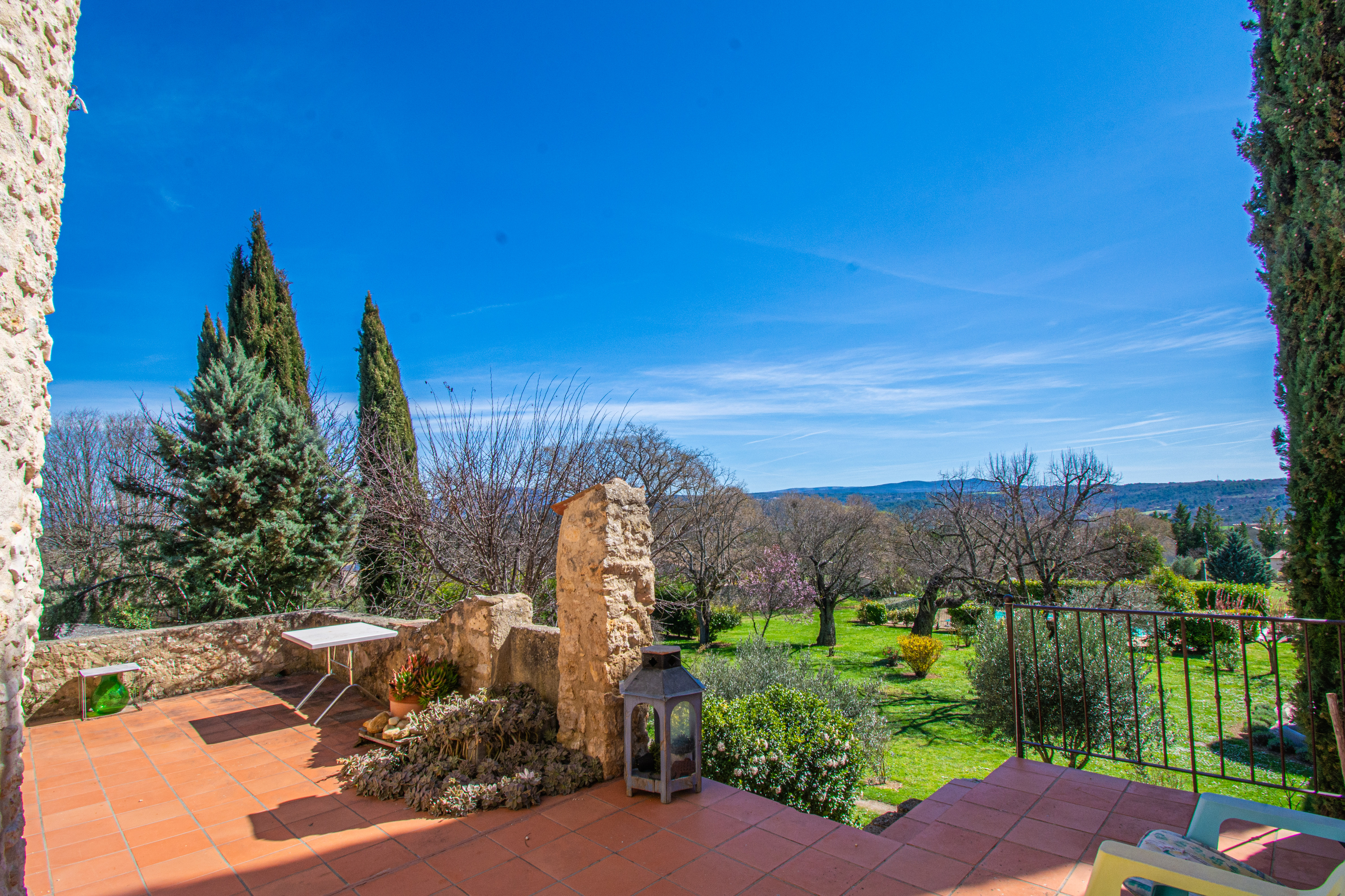 Propriété en France à vendre à Saint-Laurent-du-Verdon, Alpes-de-Haute-Provence - €958 000 - photo 