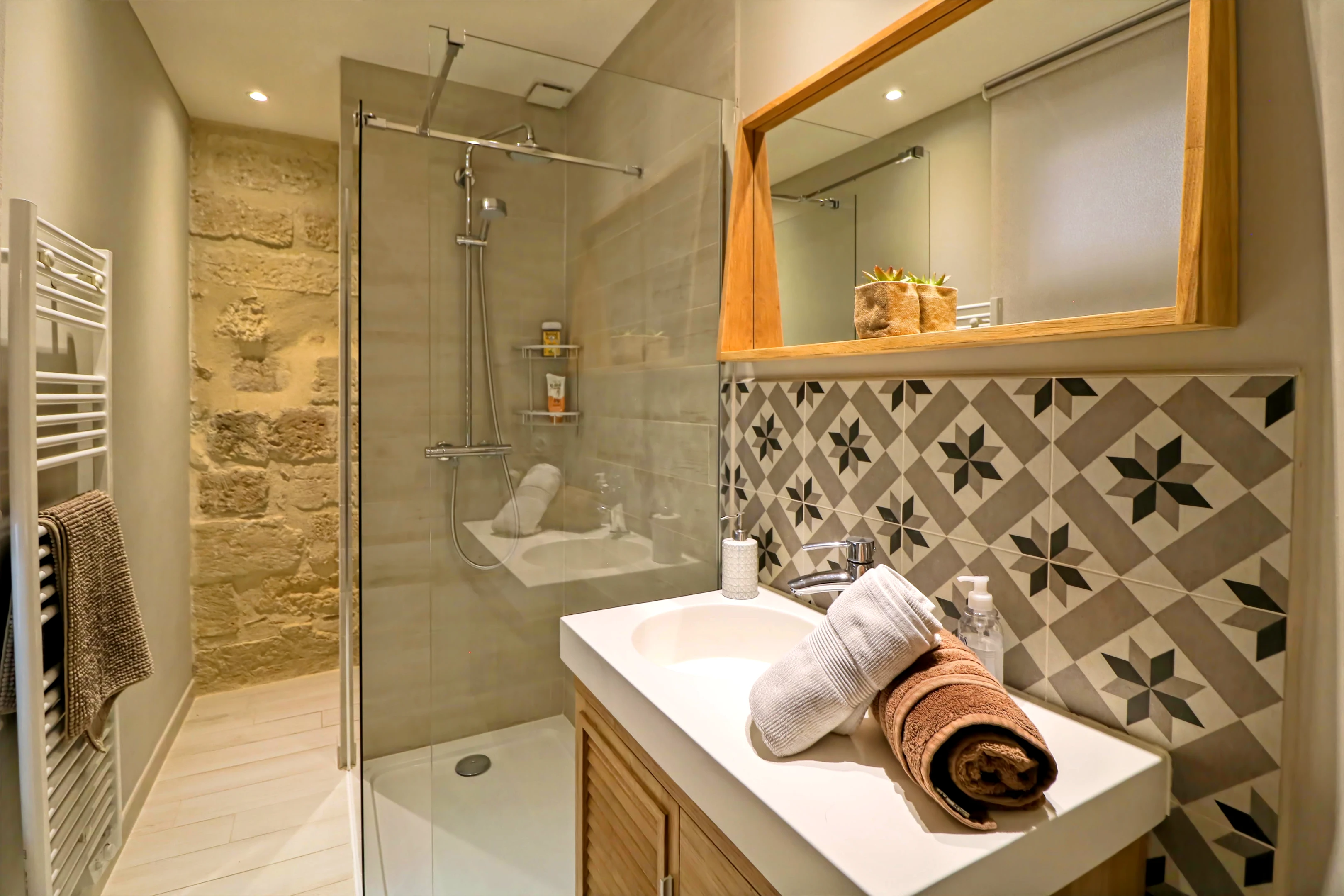 French property for sale in Uzès, Gard - €685,000 - photo 