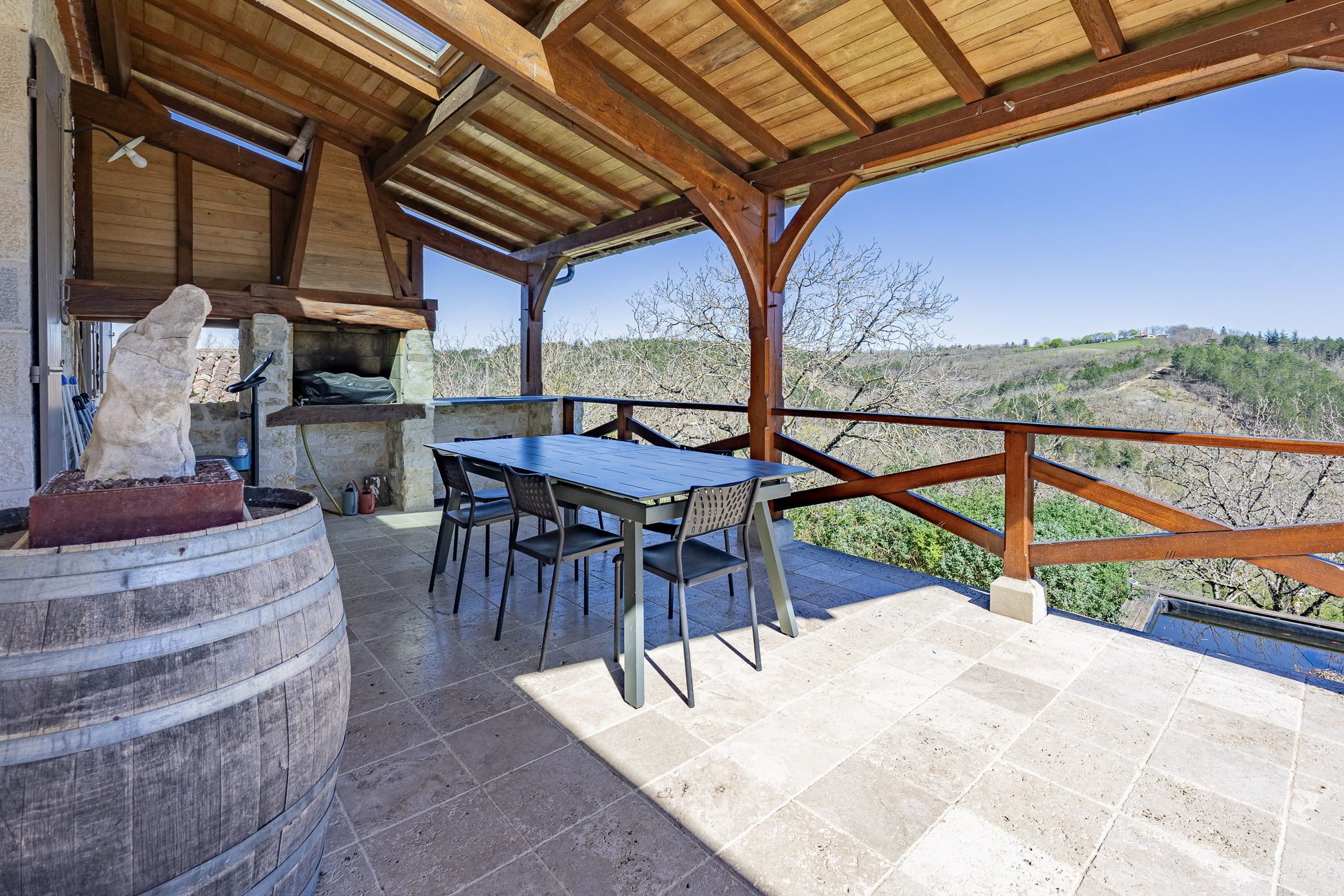 Propriété en France à vendre à Thézac, Lot-et-Garonne - €860 000 - photo 