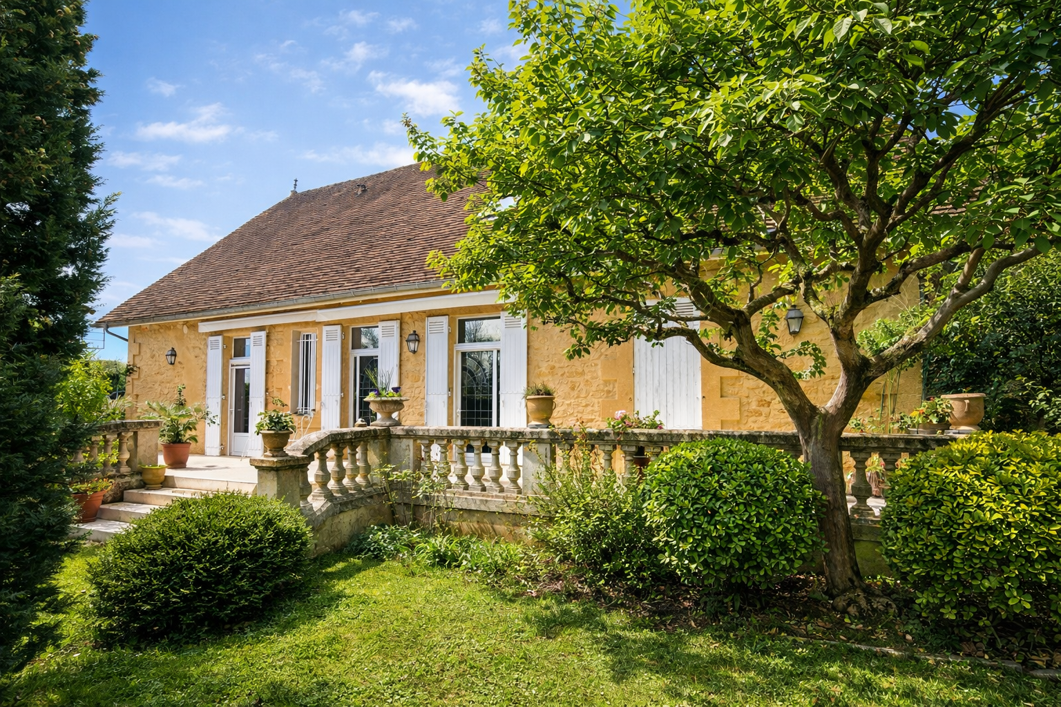 French property for sale in Sarlat-la-Canéda, Dordogne - €988,000 - photo 