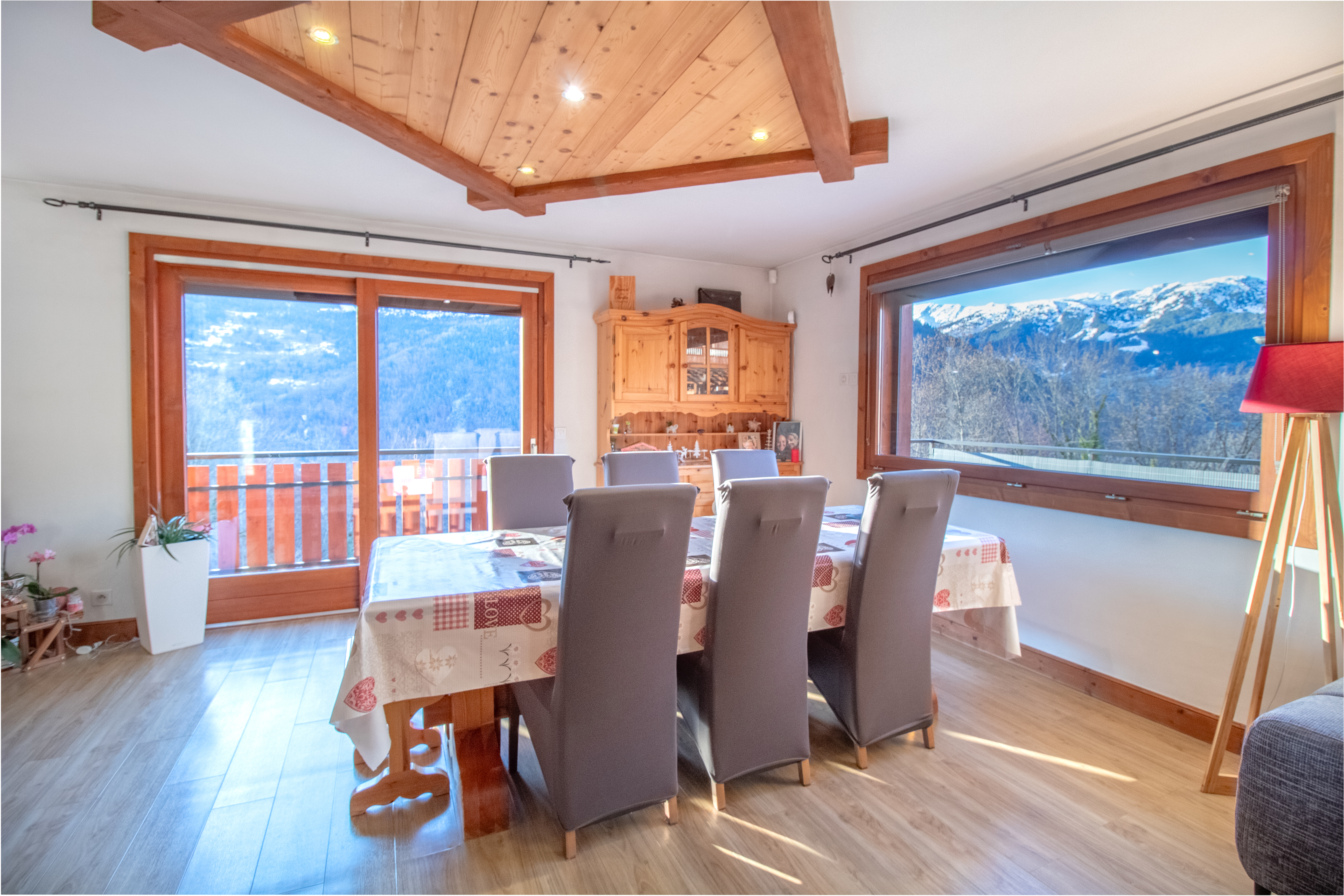 French property for sale in Montagny, Savoie - €999,000 - photo 