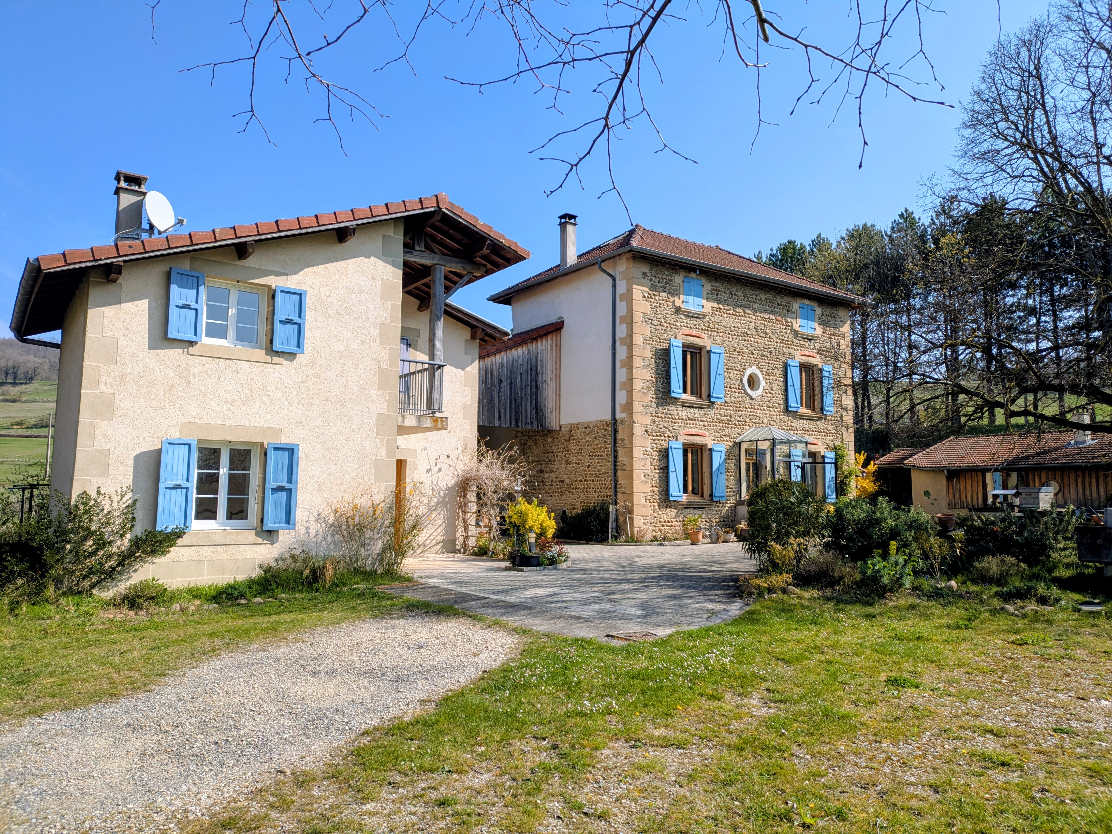Propriété en France à vendre à Saint-Christophe-et-le-Laris, Drôme - €680 000 - photo 