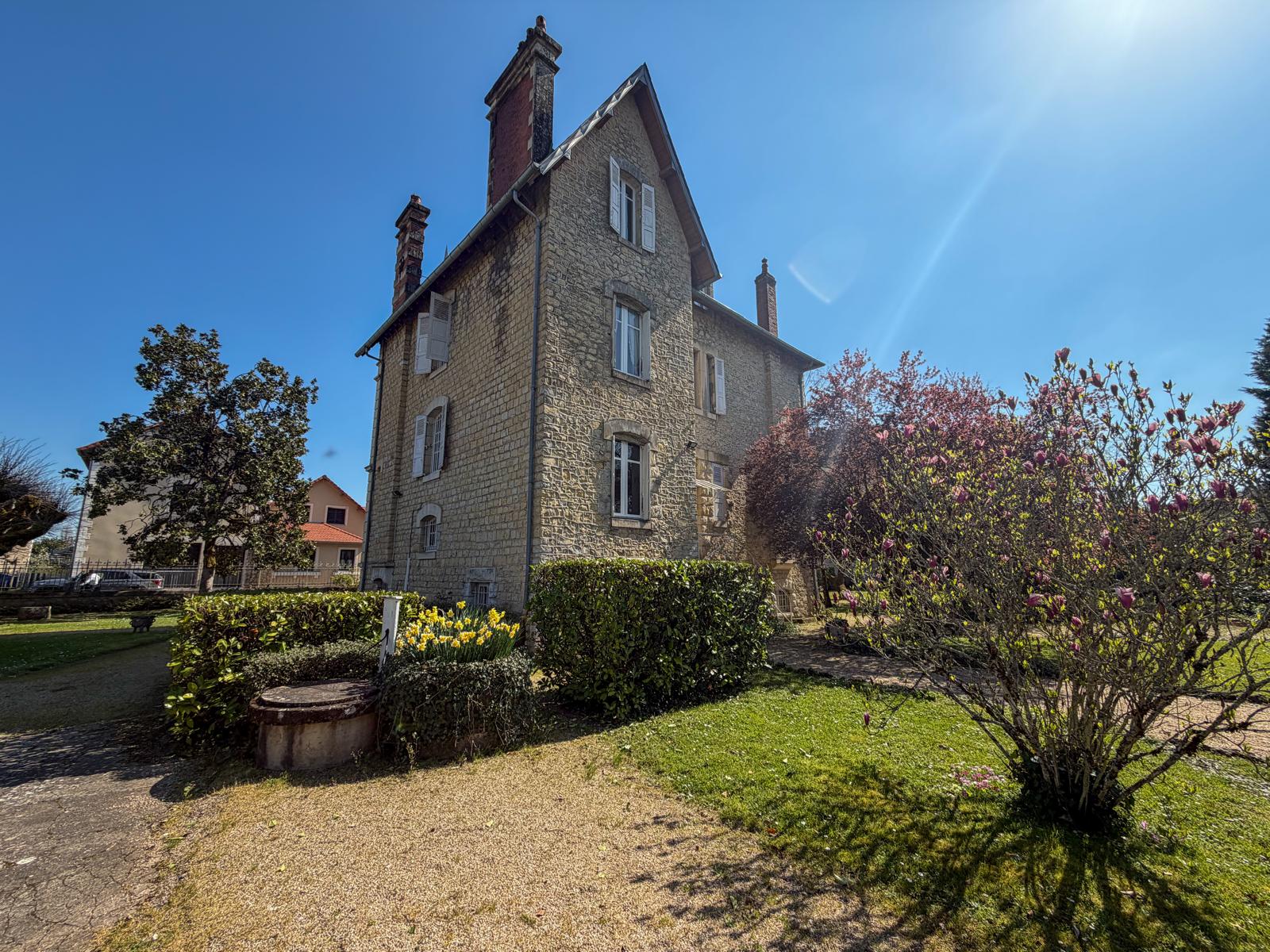French property for sale in Terrasson-Lavilledieu, Dordogne - €900,000 - photo 