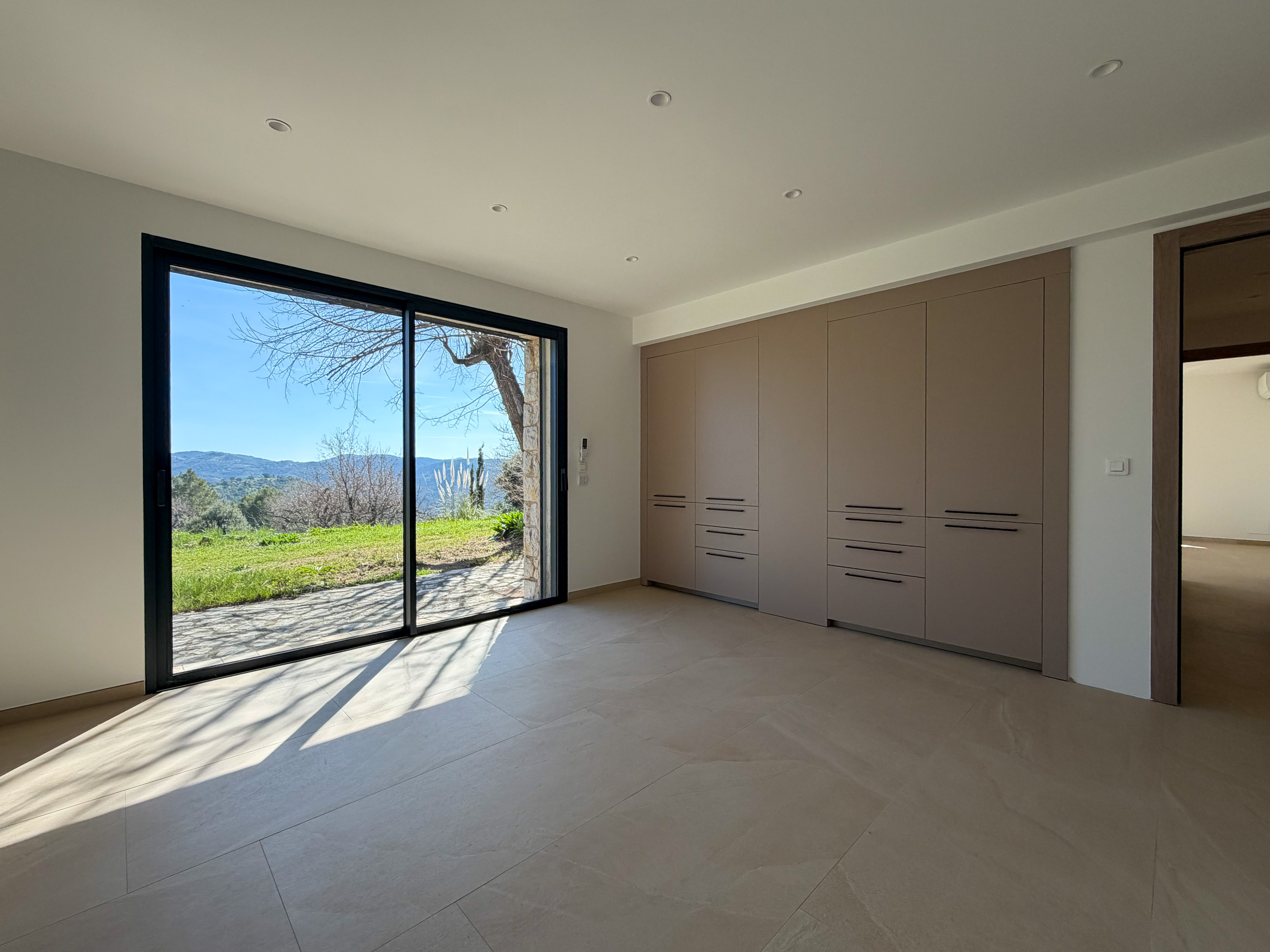 Propriété en France à vendre à Le Tignet, Alpes-Maritimes - €1 990 000 - photo 