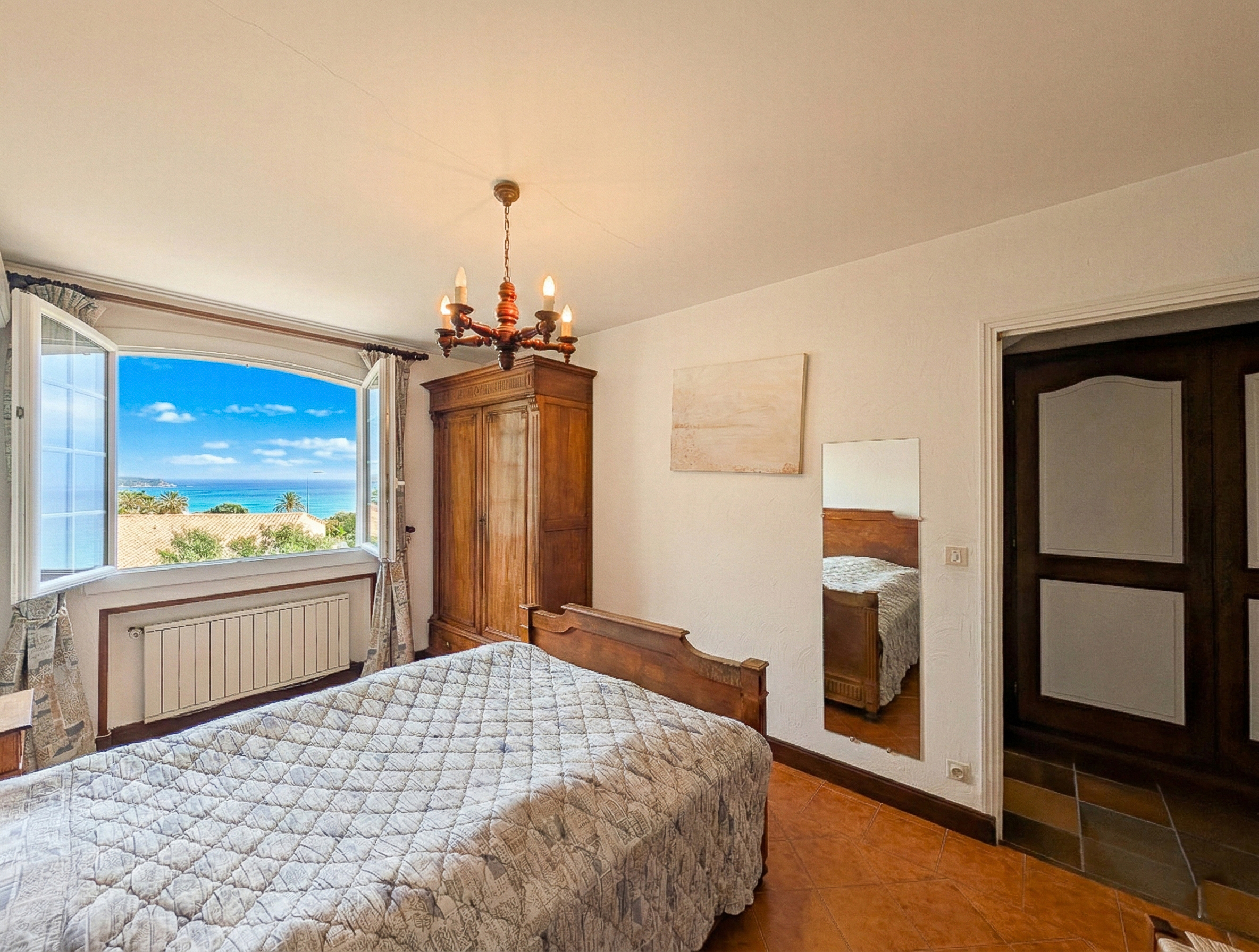 Propriété en France à vendre à Saint-Raphaël, Var - €1 370 000 - photo 