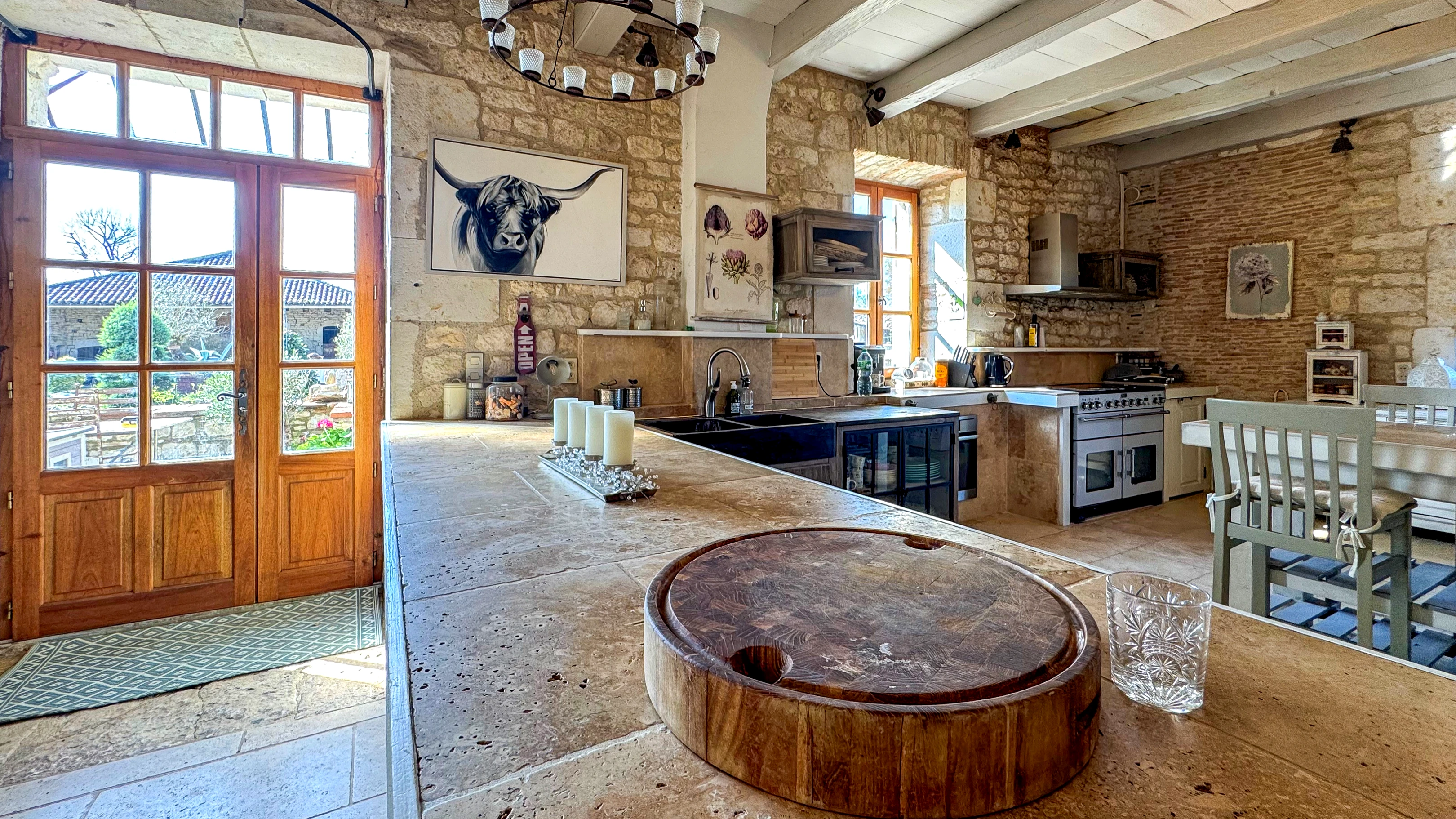 Propriété en France à vendre à Belvèze, Tarn-et-Garonne - €875 000 - photo 