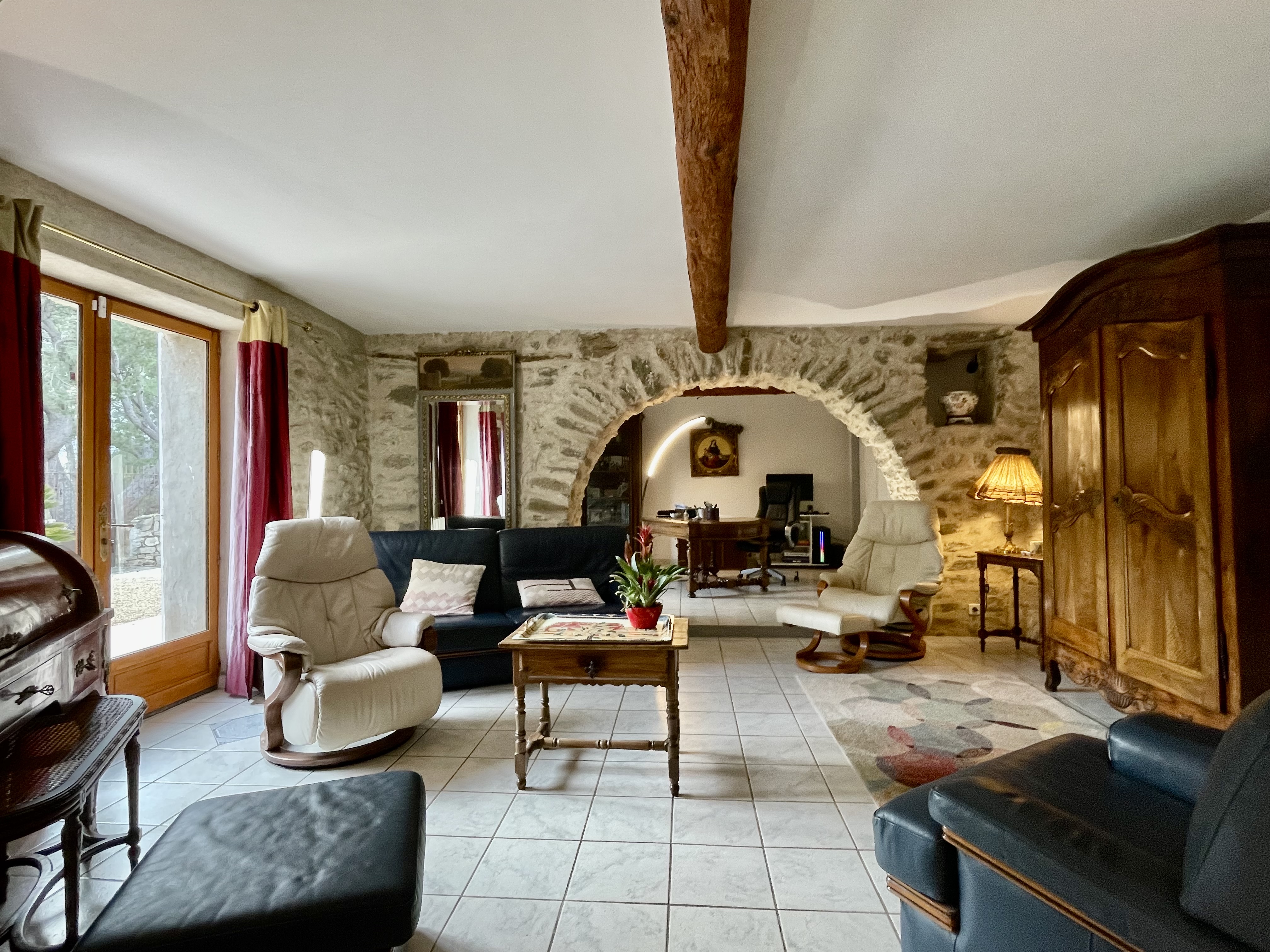 French property for sale in Cesseras, Hérault - €1,420,000 - photo 