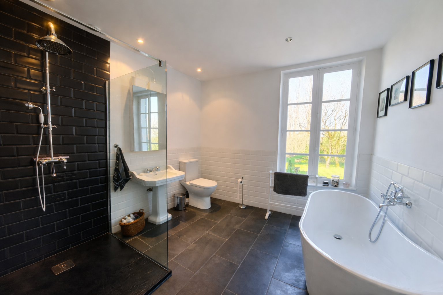 French property for sale in Castillonnès, Lot-et-Garonne - €690,000 - photo 