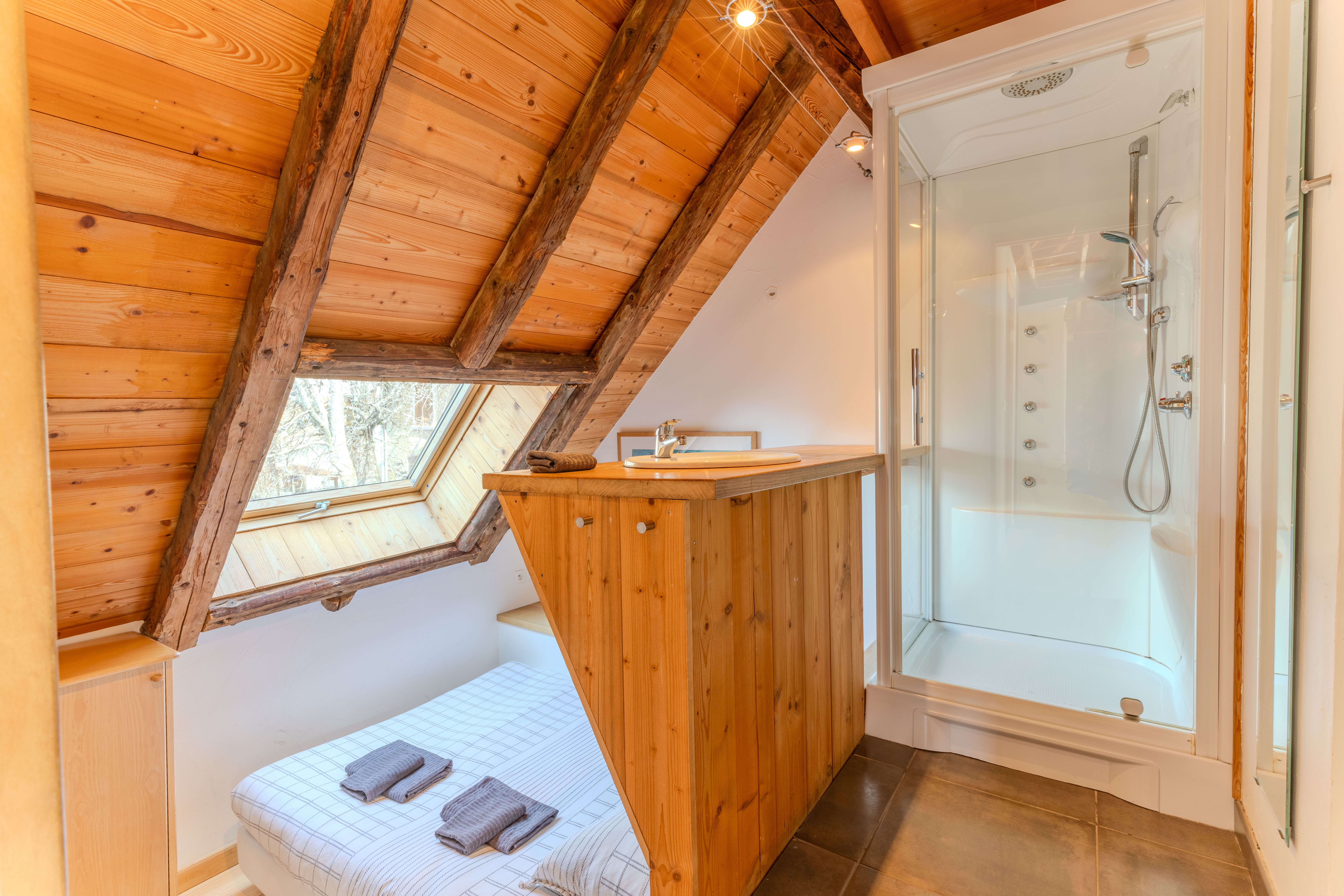 French property for sale in Oz, Isère - €1,750,000 - photo 