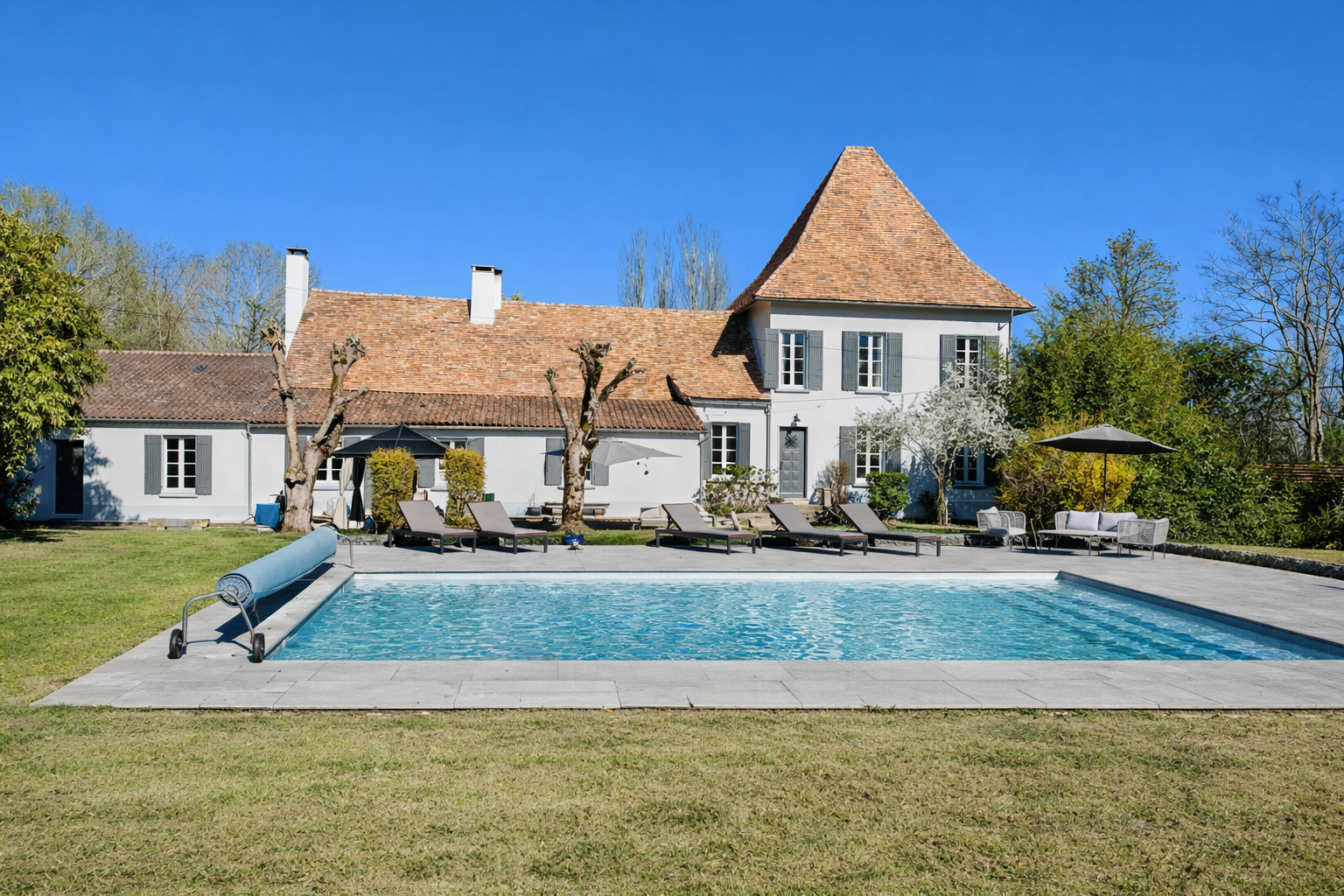 French property for sale in Castillonnès, Lot-et-Garonne - €690,000 - photo 