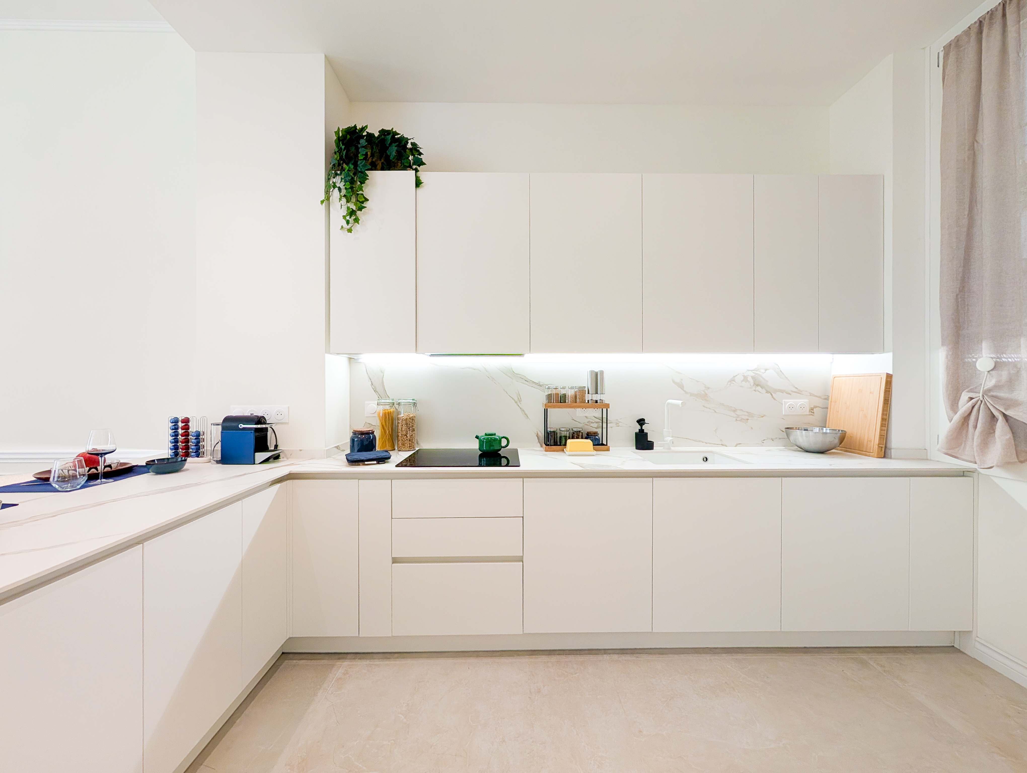 French property for sale in Nice, Alpes-Maritimes - €1,045,000 - photo 