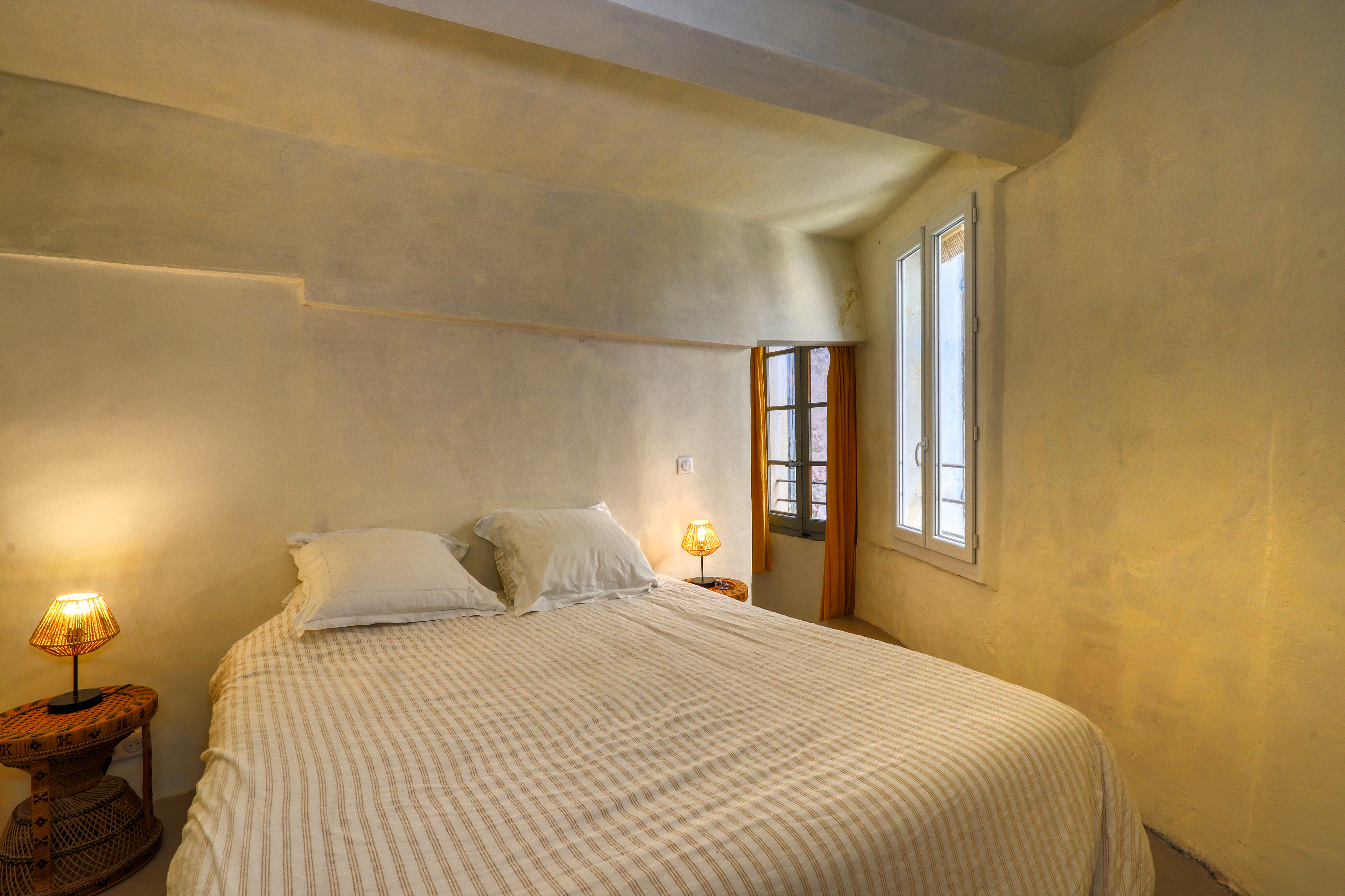 French property for sale in Saint-Saturnin-lès-Apt, Vaucluse - €535,000 - photo 