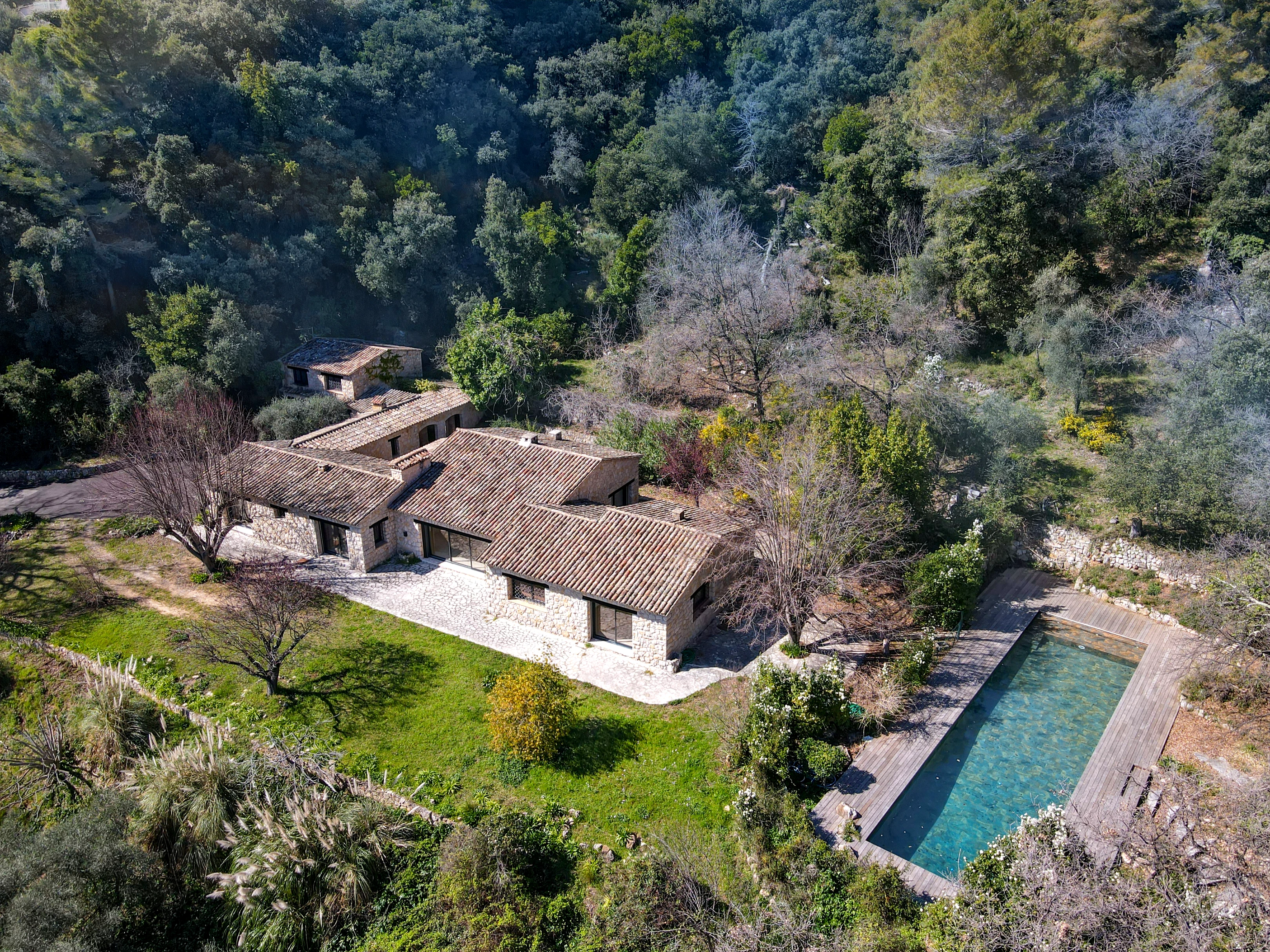 Propriété en France à vendre à Le Tignet, Alpes-Maritimes - €1 990 000 - photo 