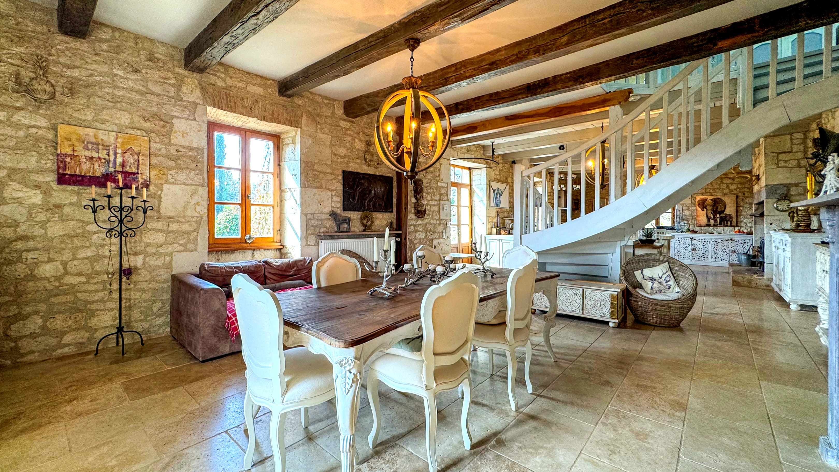 Propriété en France à vendre à Belvèze, Tarn-et-Garonne - €875 000 - photo 
