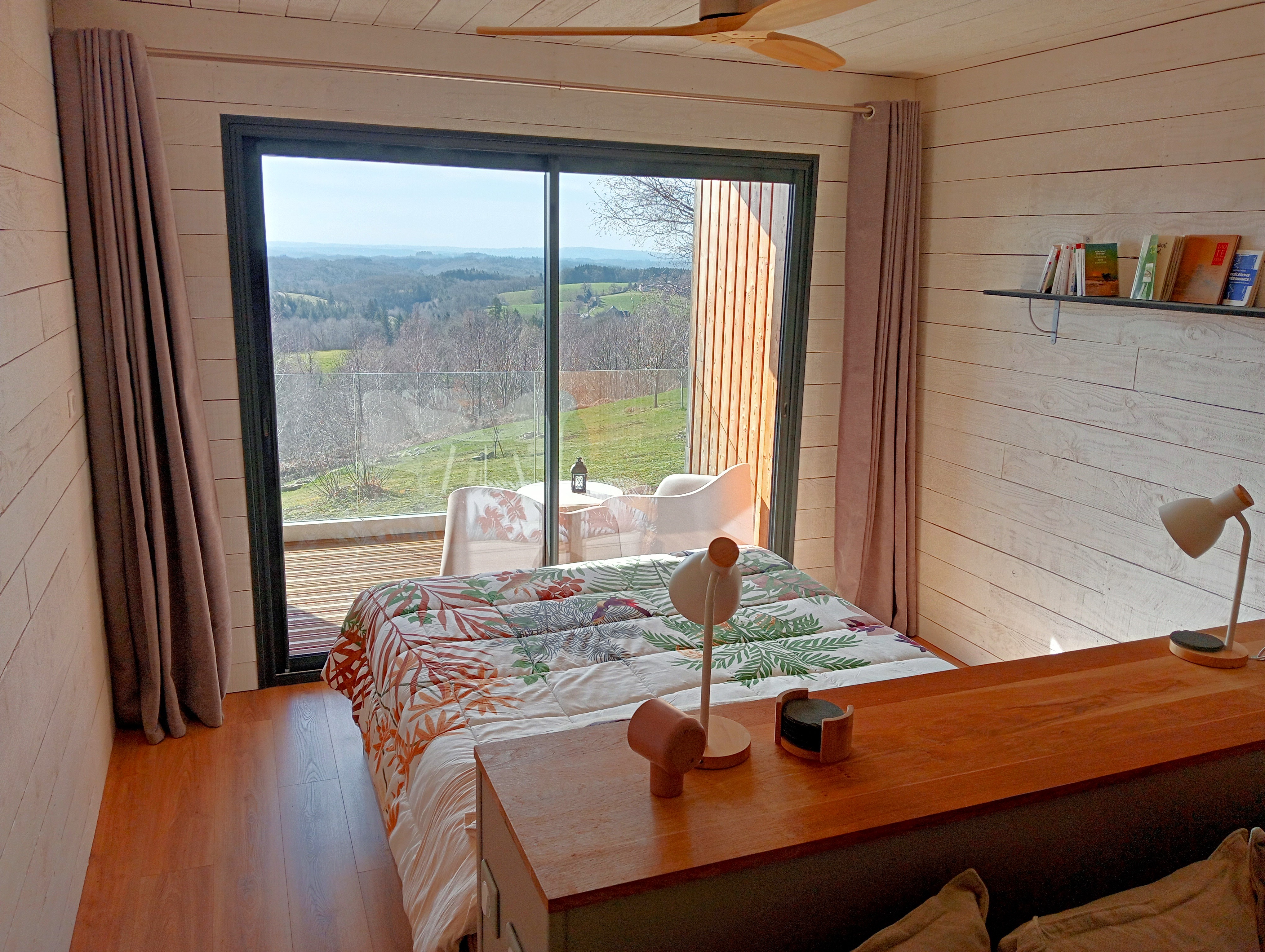 French property for sale in Neuvic, Corrèze - €988,000 - photo 