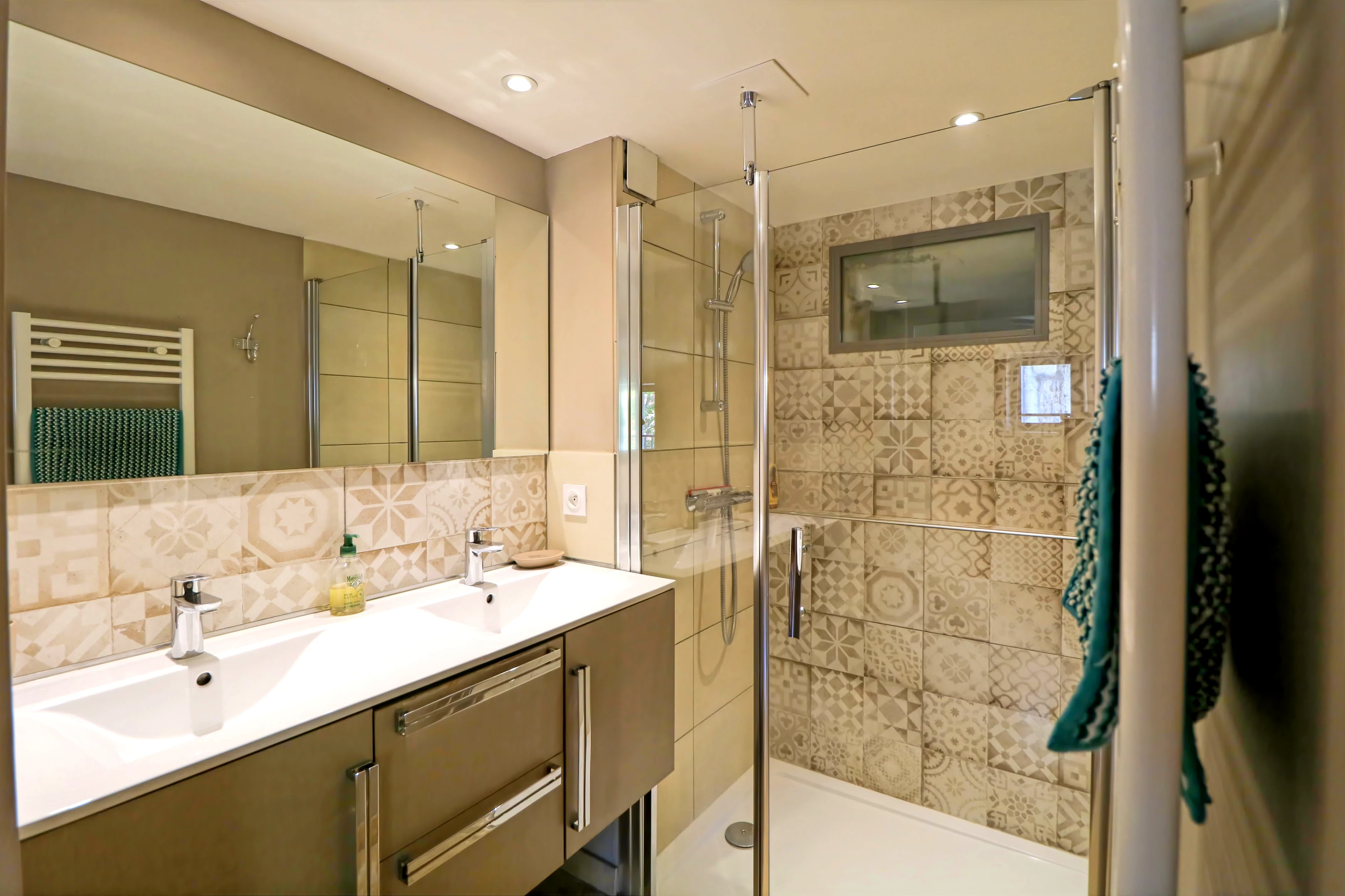 French property for sale in Uzès, Gard - €685,000 - photo 