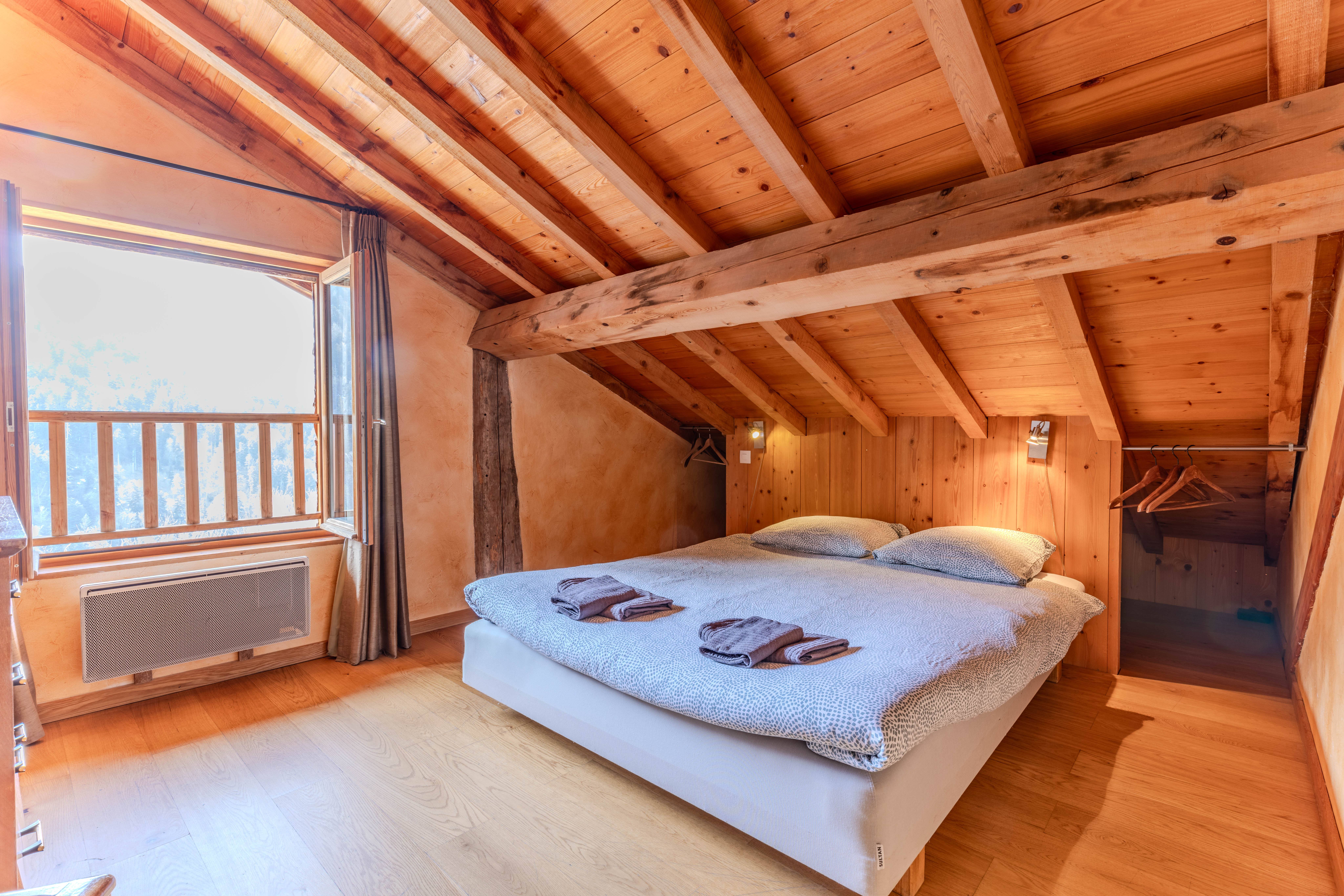 French property for sale in Oz, Isère - €1,750,000 - photo 