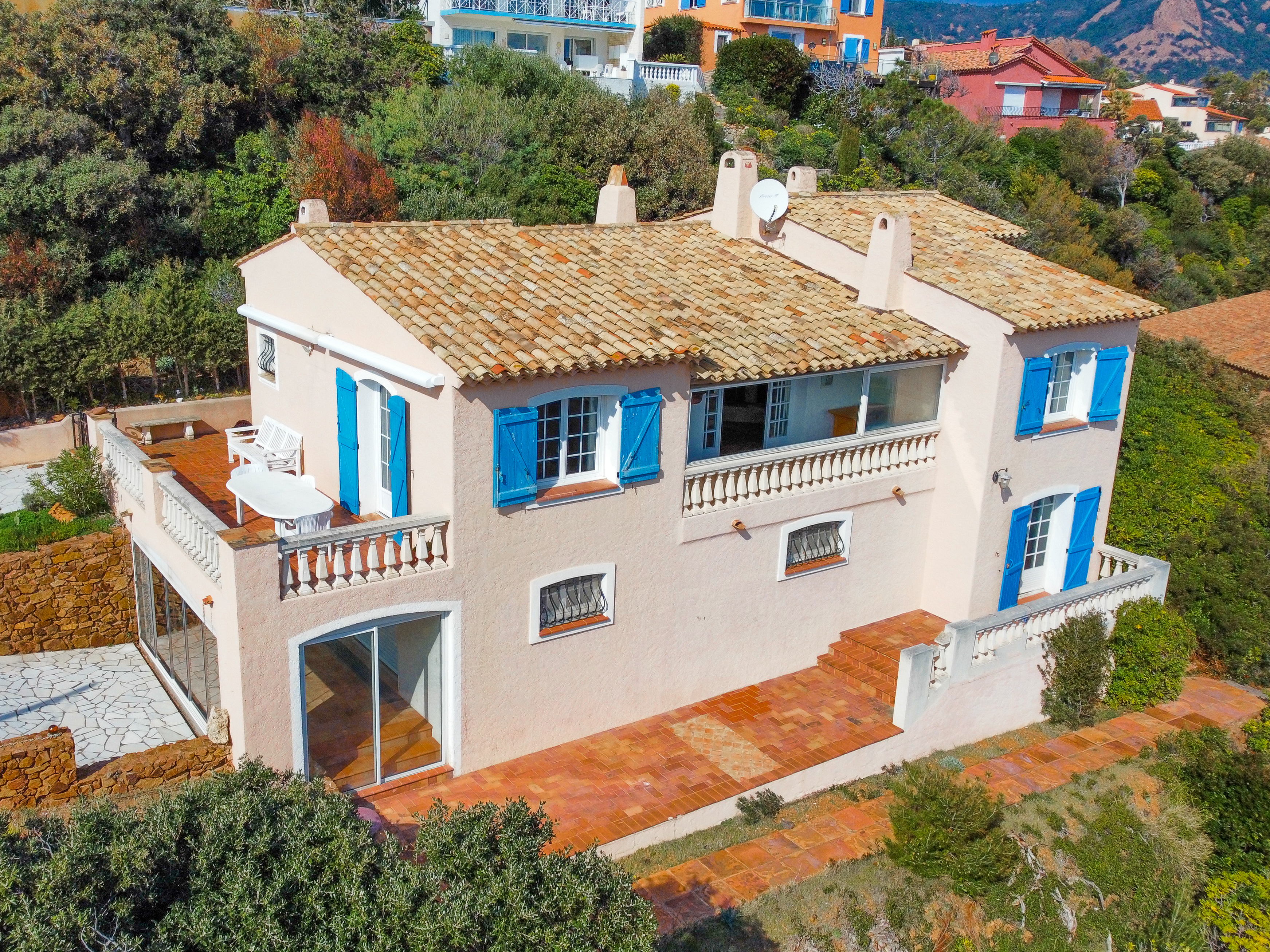 Propriété en France à vendre à Saint-Raphaël, Var - €1 370 000 - photo 