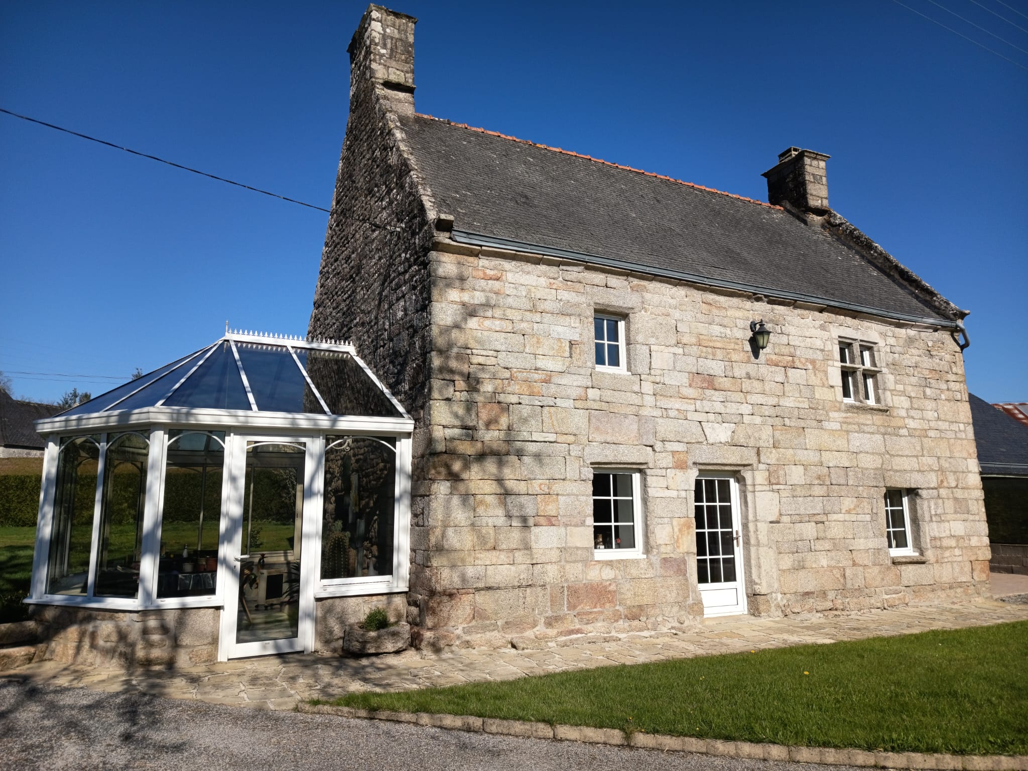 Propriété en France à vendre à Scaër, Finistère - €916 900 - photo 