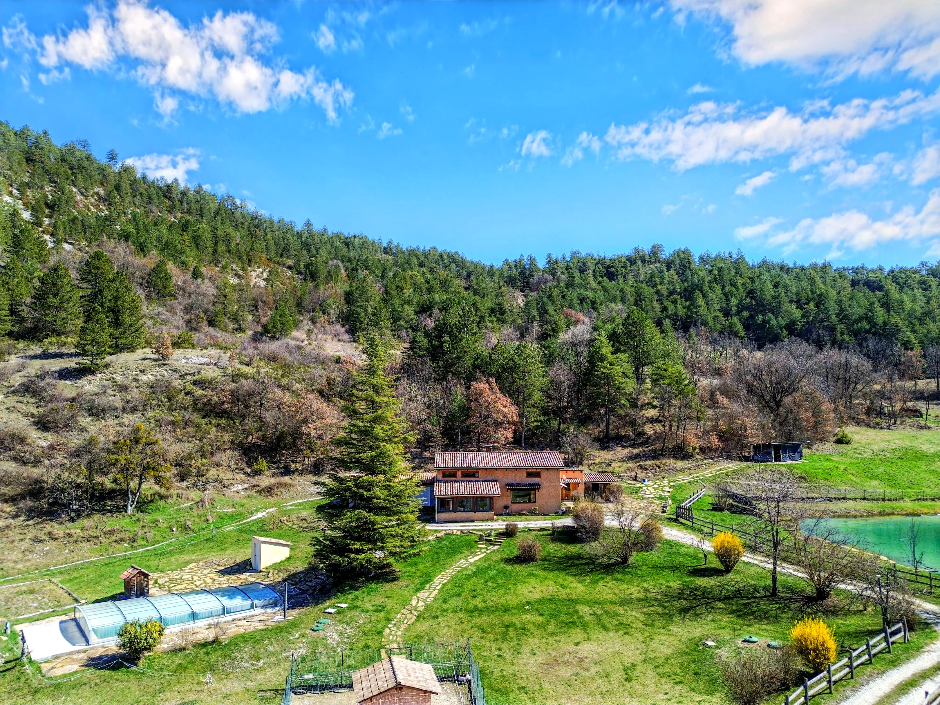 French property for sale in Barrême, Alpes-de-Haute-Provence - €560,000 - photo 