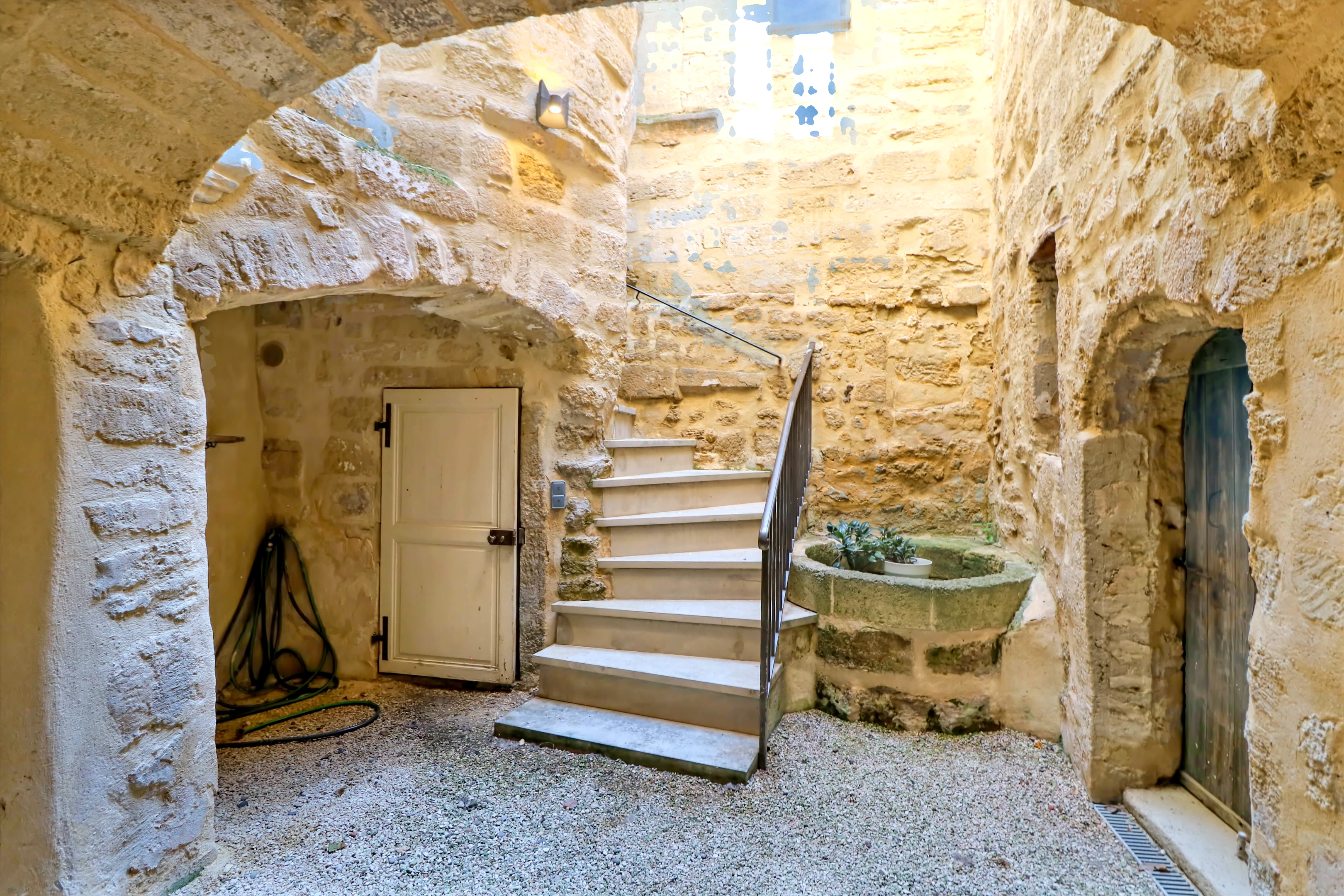 French property for sale in Uzès, Gard - €685,000 - photo 