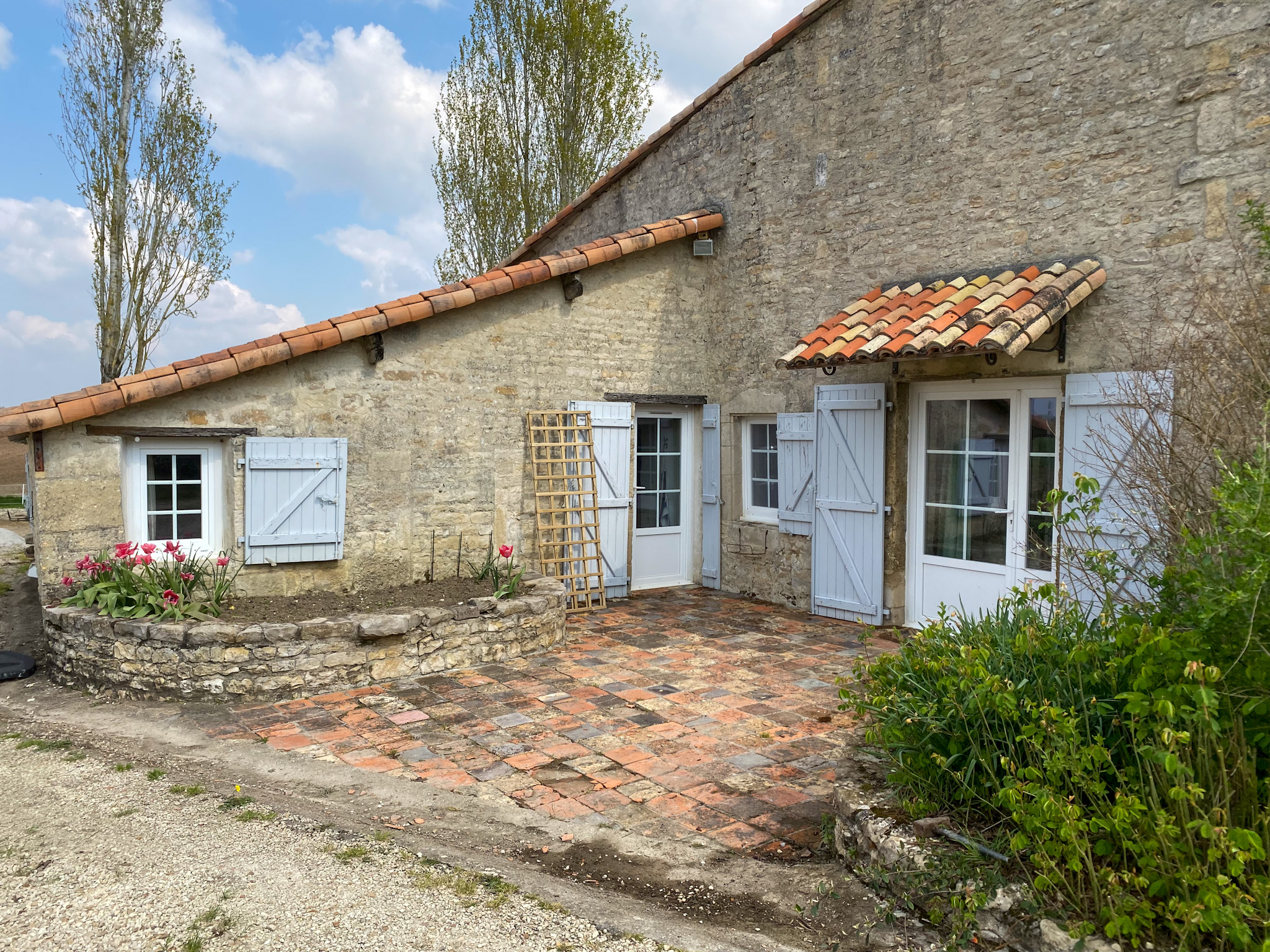 French property for sale in Villefagnan, Charente - €699,600 - photo 