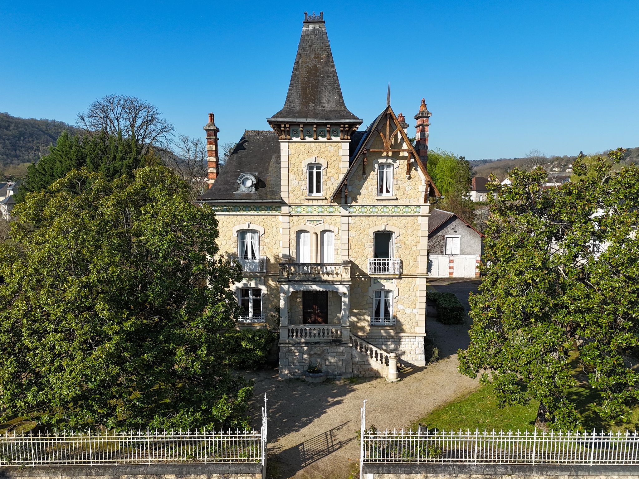 French property for sale in Terrasson-Lavilledieu, Dordogne - €900,000 - photo 
