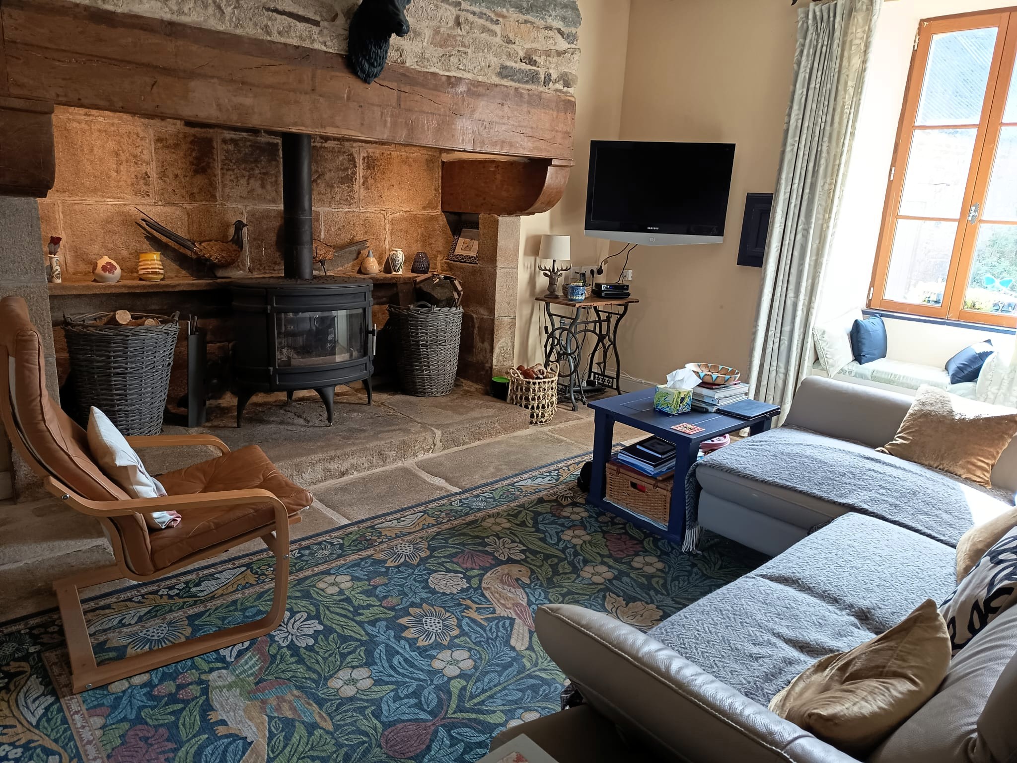 Propriété en France à vendre à Cast, Finistère - €965 000 - photo 