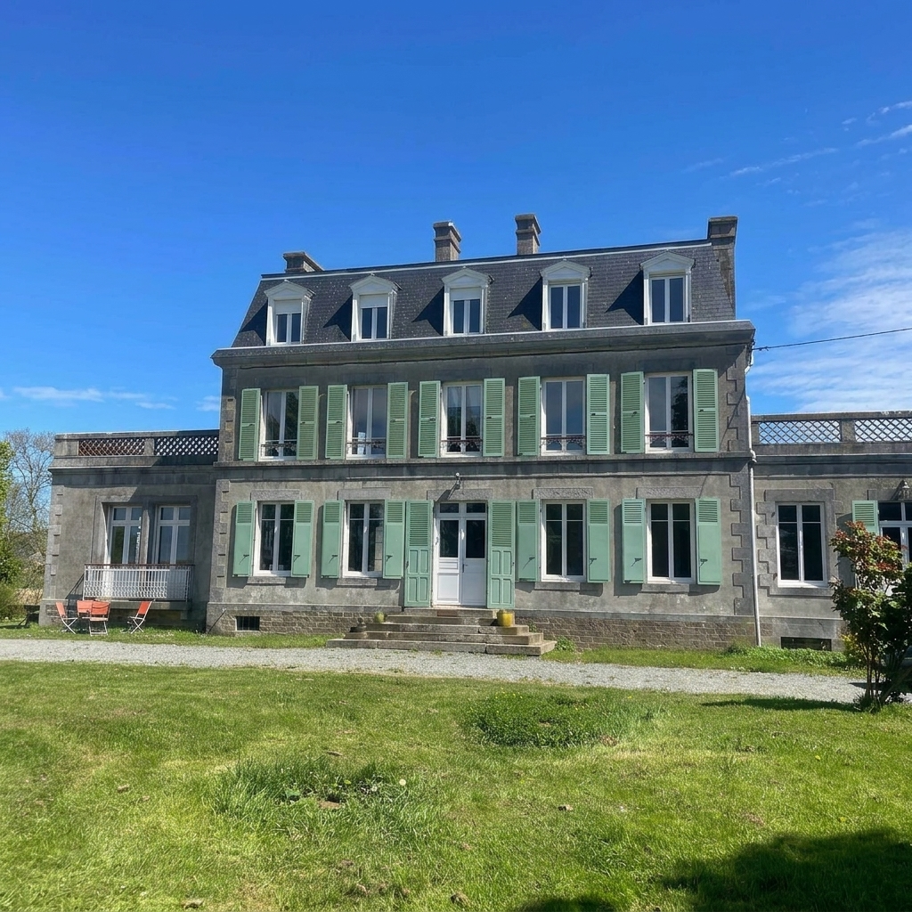 Propriété en France à vendre à Gratot, Manche - €603 000 - photo 