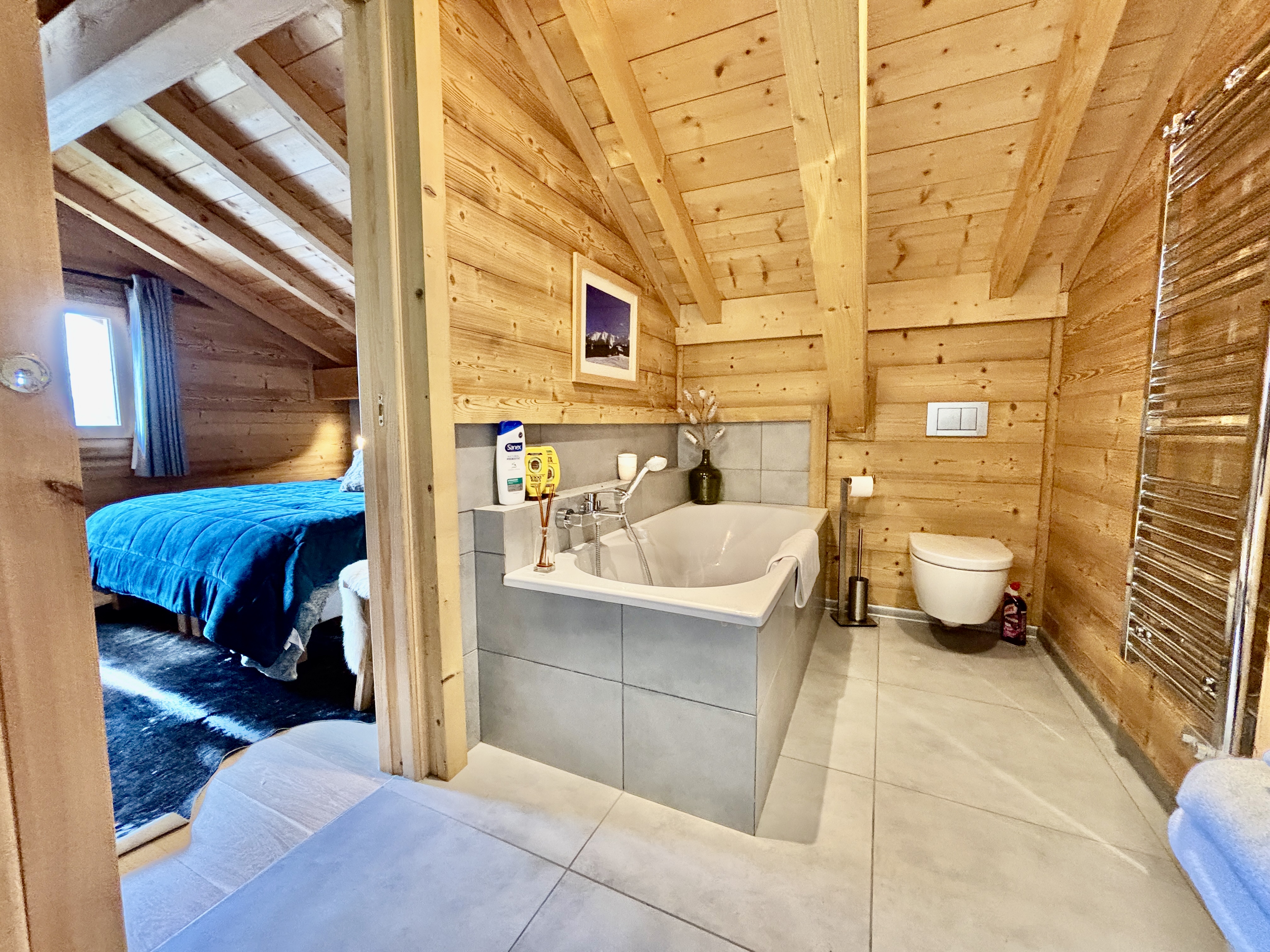 French property for sale in Saint-Gervais-les-Bains, Haute-Savoie - €1,895,000 - photo 