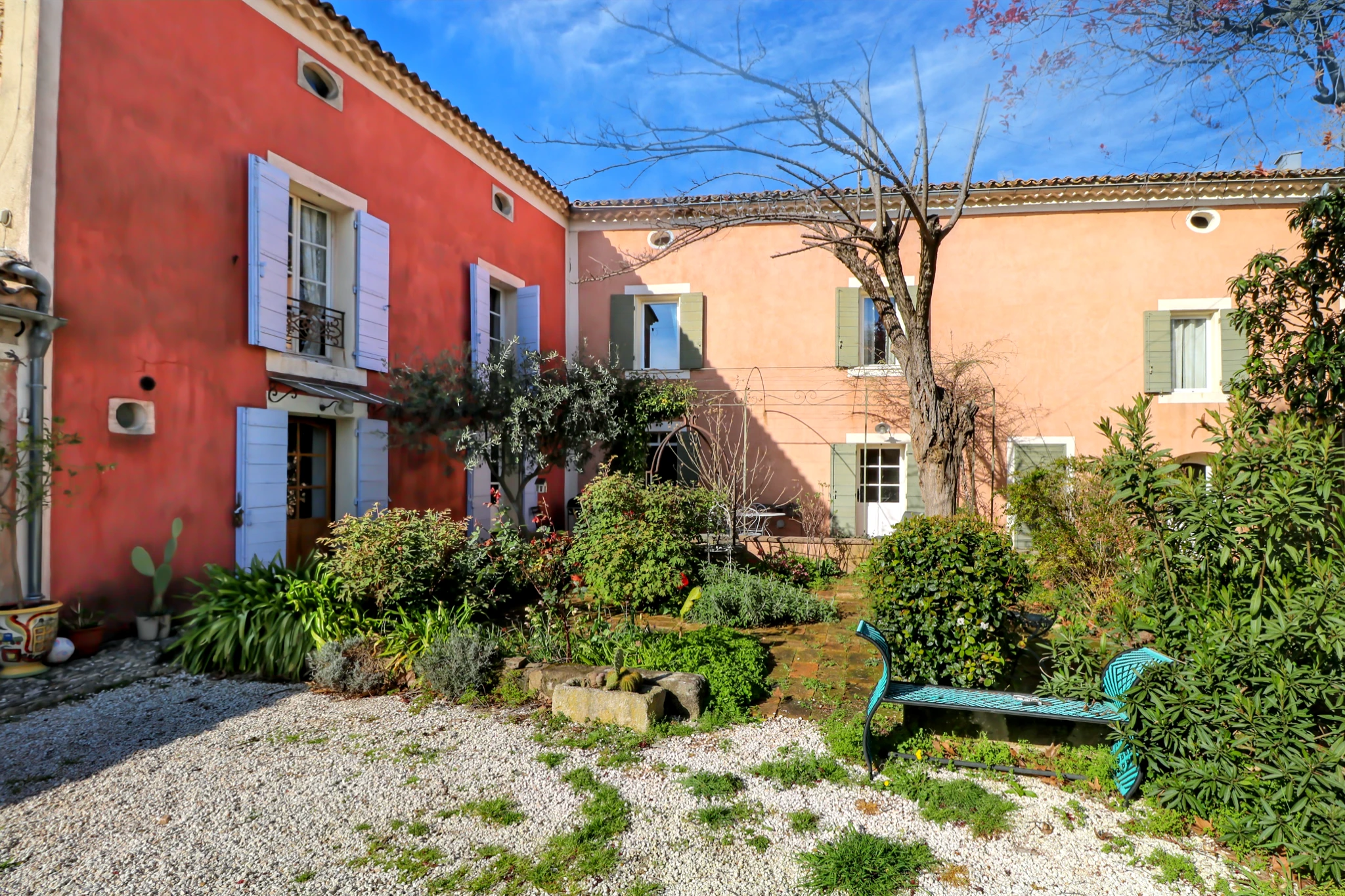 French property for sale in Saint-Quentin-la-Poterie, Gard - €735,000 - photo 
