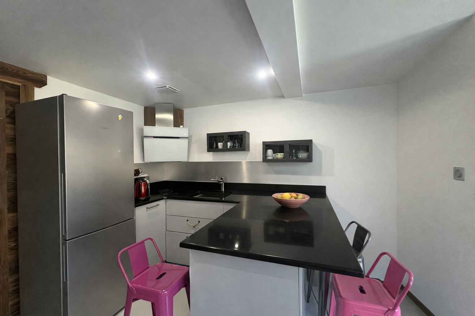 French property for sale in Courchevel, Savoie - €1,450,000 - photo 