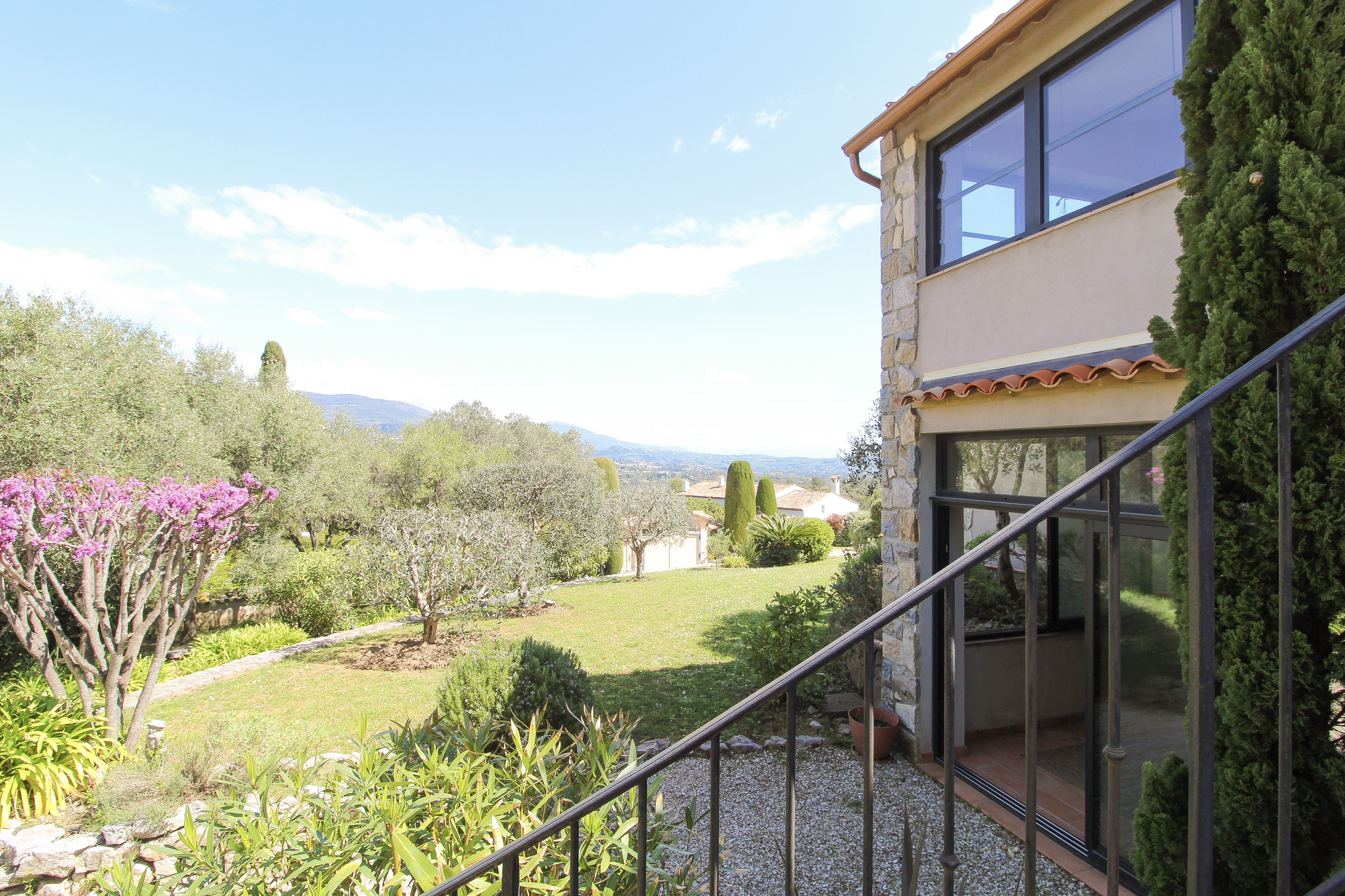 French property for sale in Peymeinade, Alpes-Maritimes - €1,645,000 - photo 