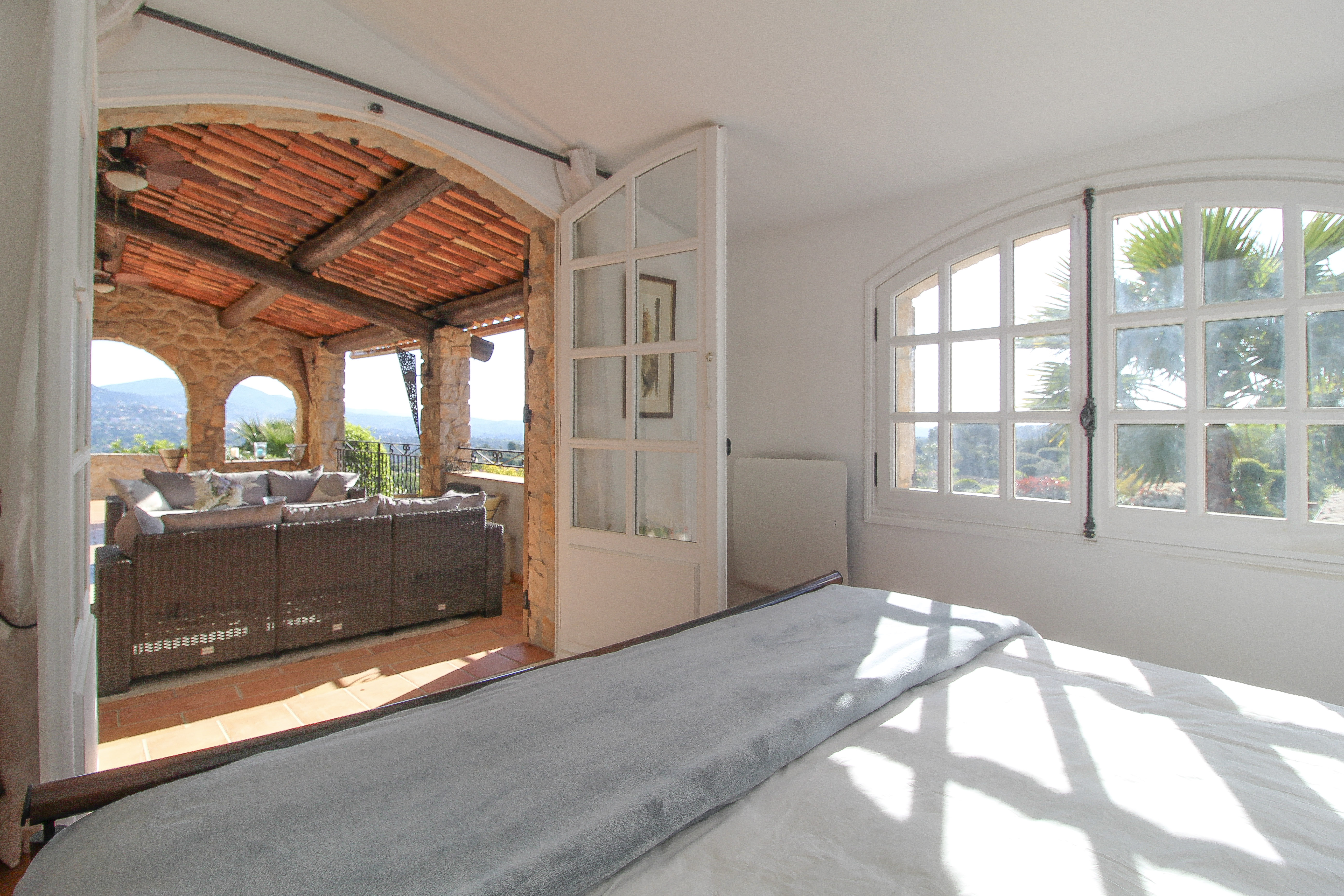 French property for sale in Peymeinade, Alpes-Maritimes - €1,645,000 - photo 