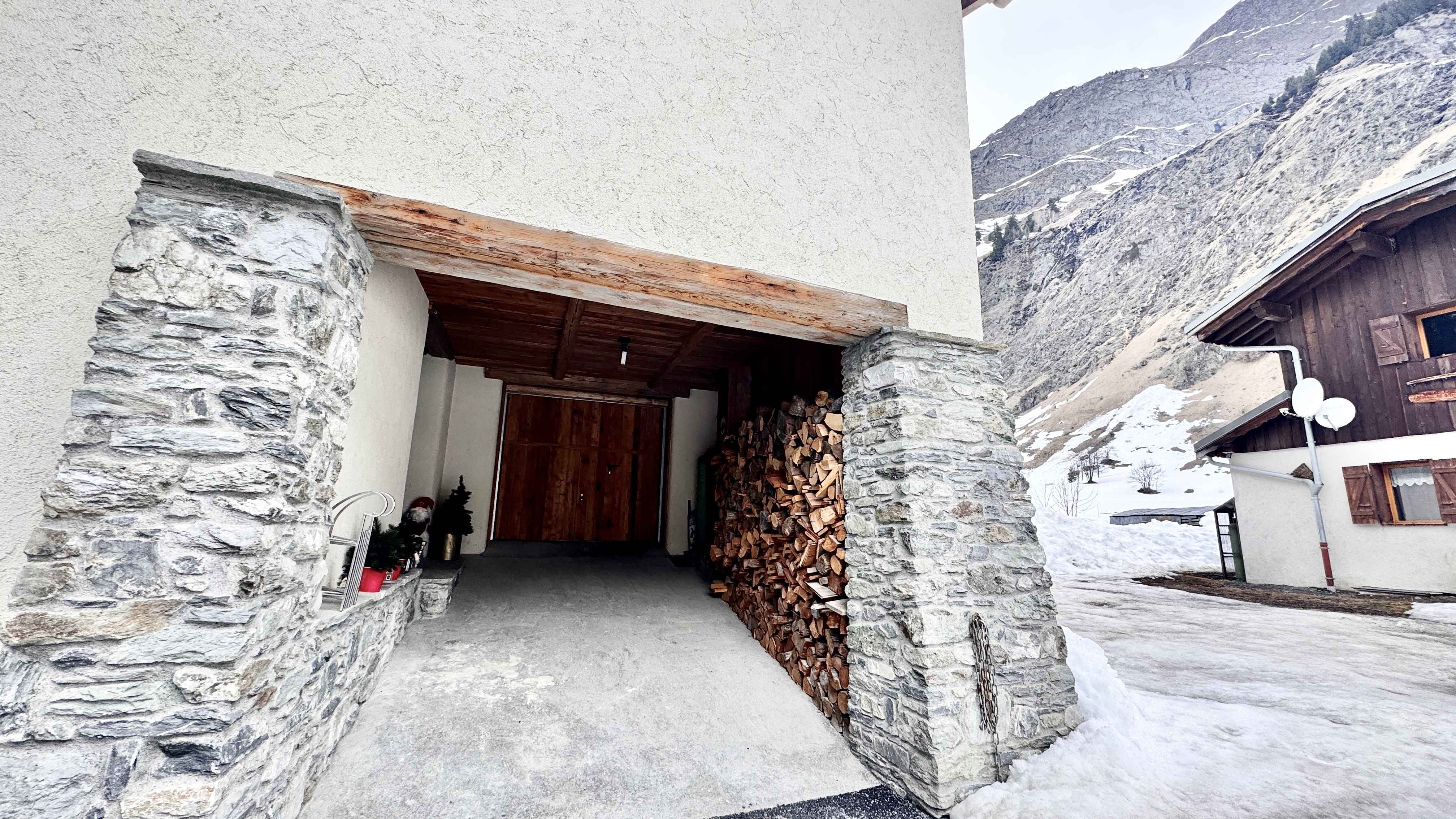 Propriété en France à vendre à Champagny-en-Vanoise, Savoie - €2 500 000 - photo 