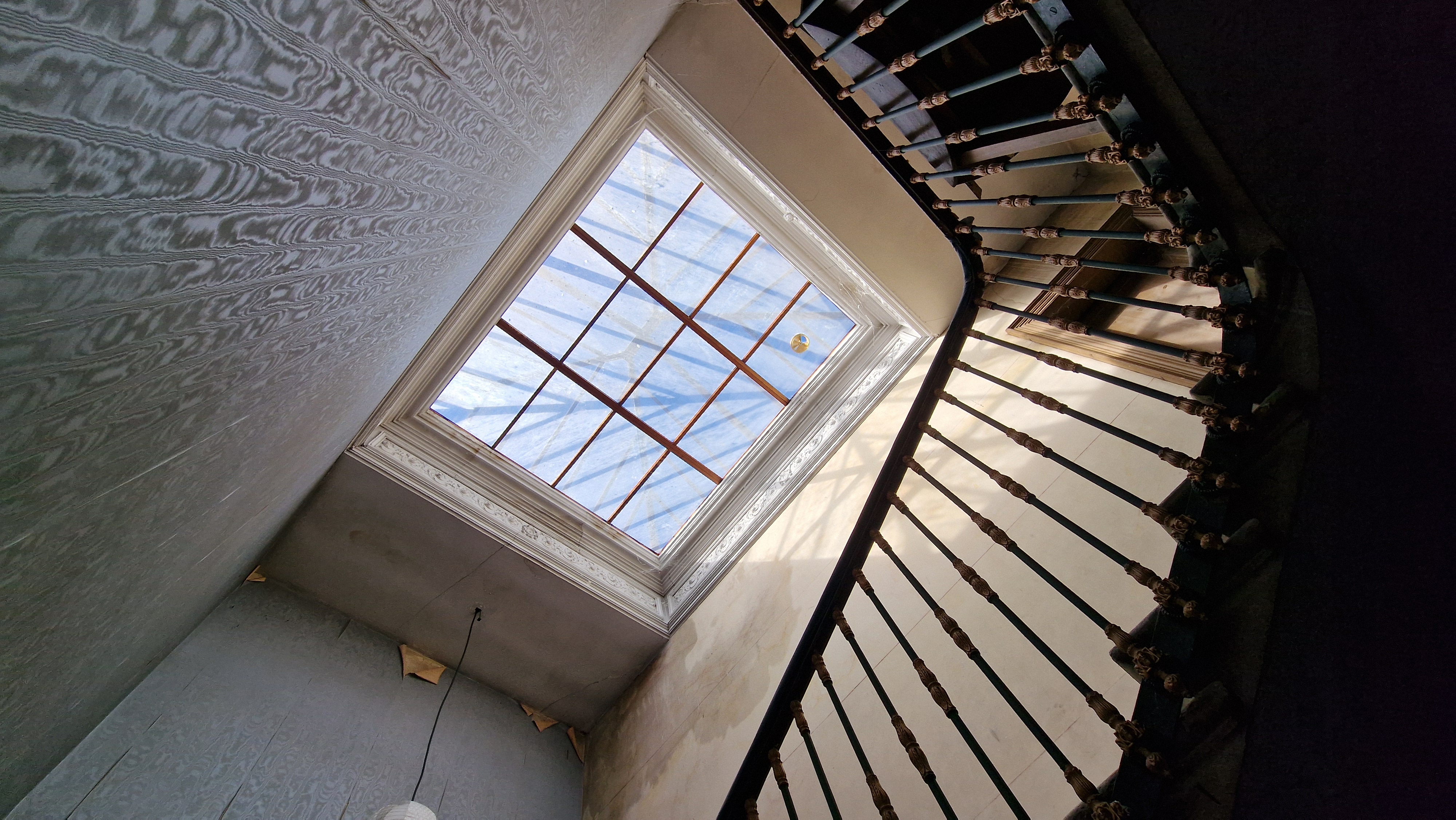 French property for sale in Castillon-la-Bataille, Gironde - €975,000 - photo 