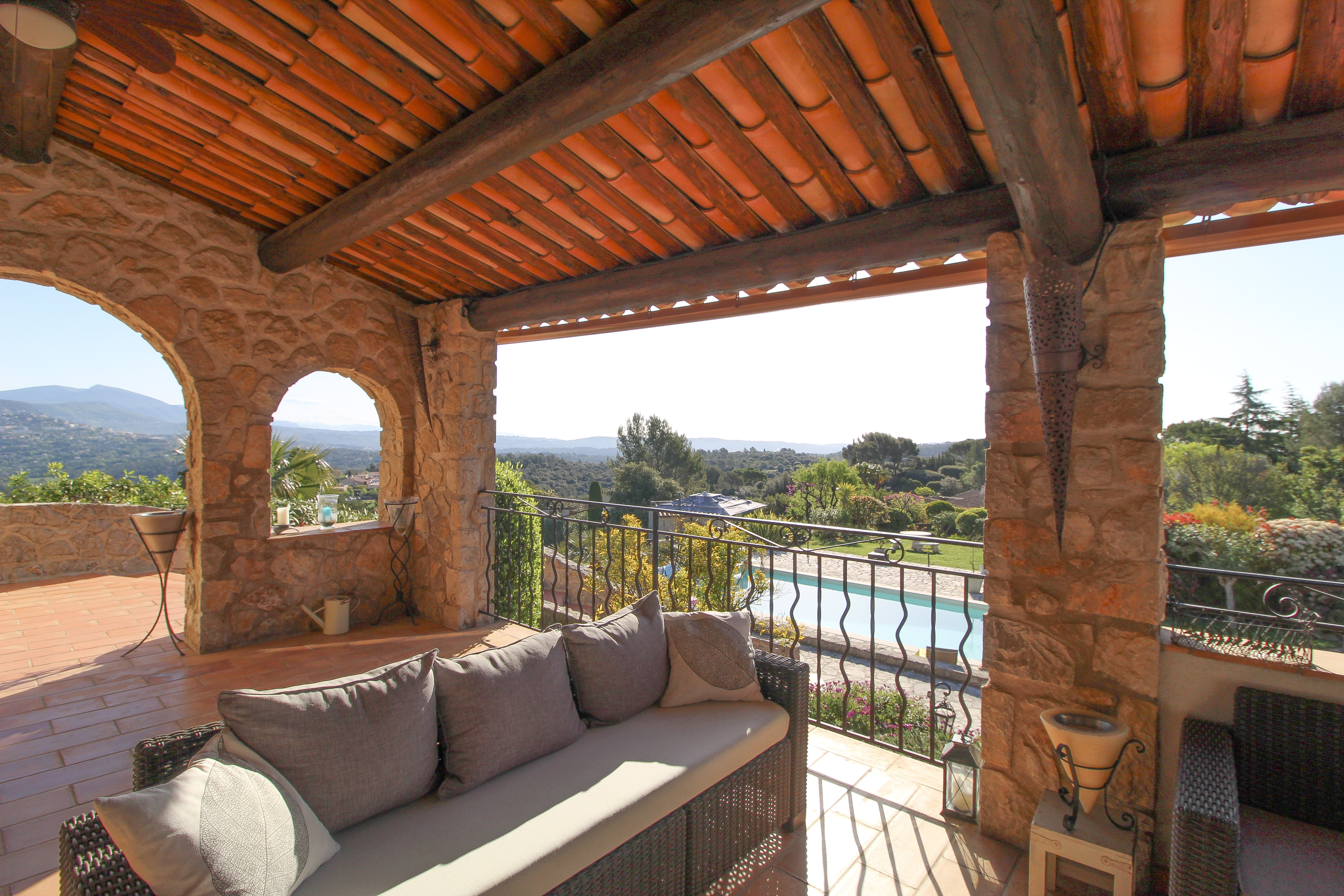 French property for sale in Peymeinade, Alpes-Maritimes - €1,645,000 - photo 