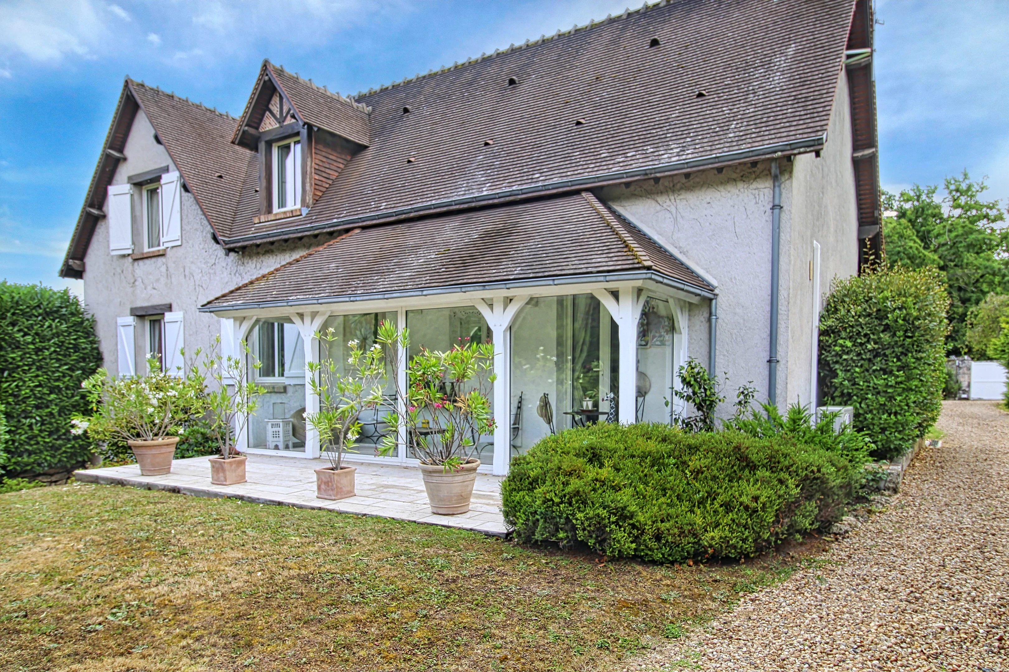 French property for sale in Mer, Loir-et-Cher - €649,000 - photo 