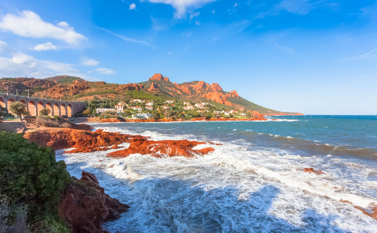 French property for sale in Saint-Raphaël, Var - €1,349,000 - photo 