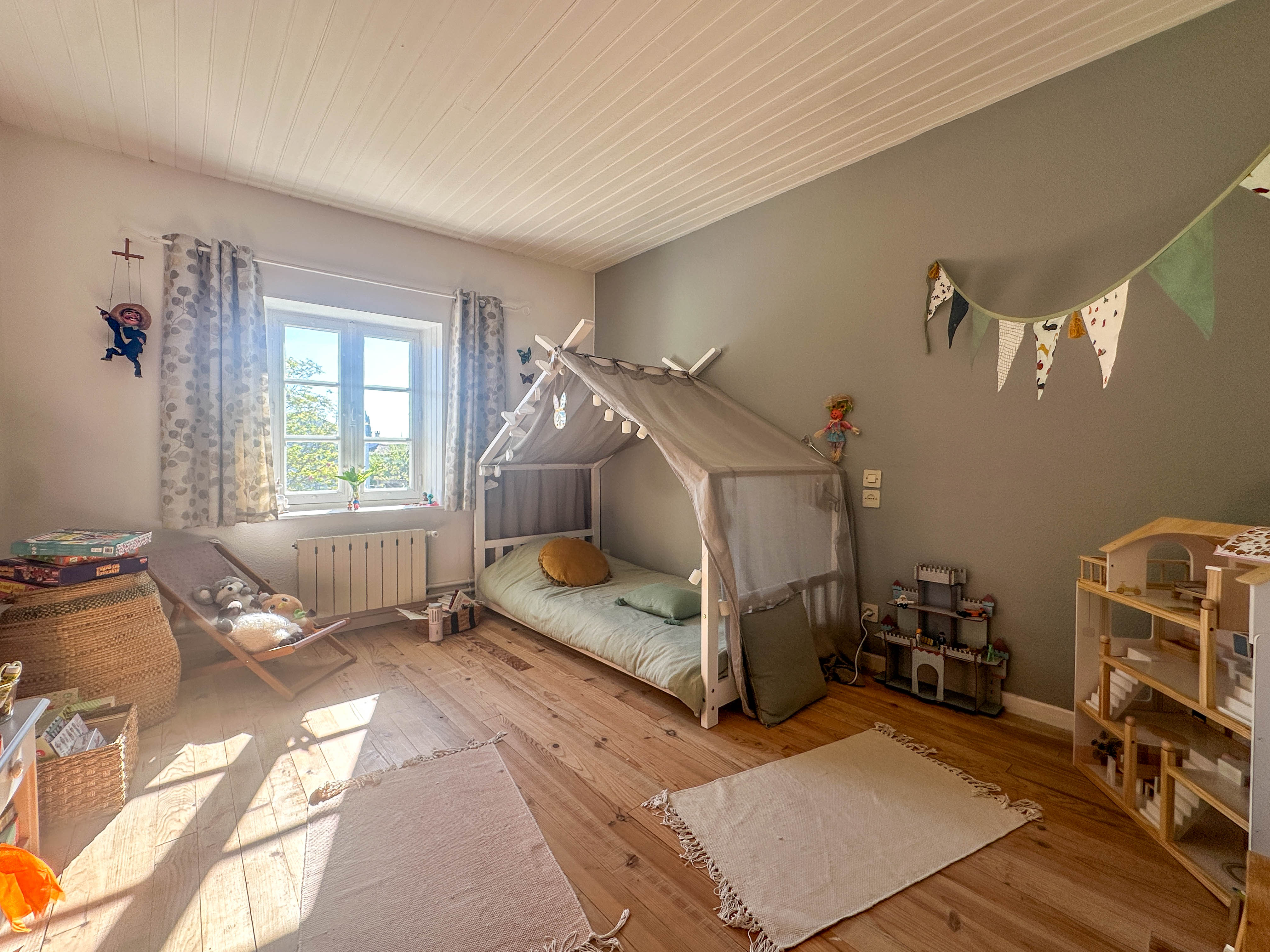 Propriété en France à vendre à Mons, Charente-Maritime - €595 000 - photo 