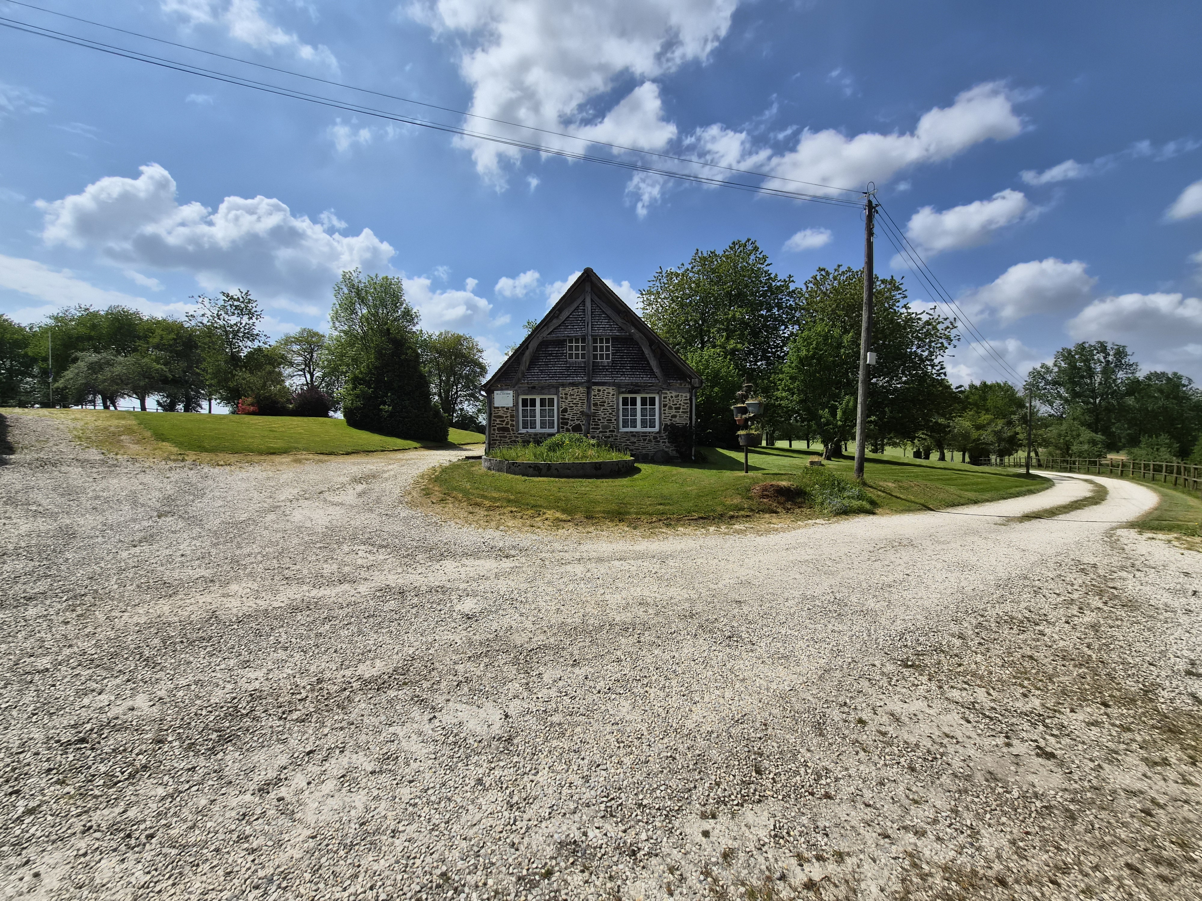 Propriété en France à vendre à Saint-Bômer-les-Forges, Orne - €1 484 000 - photo 