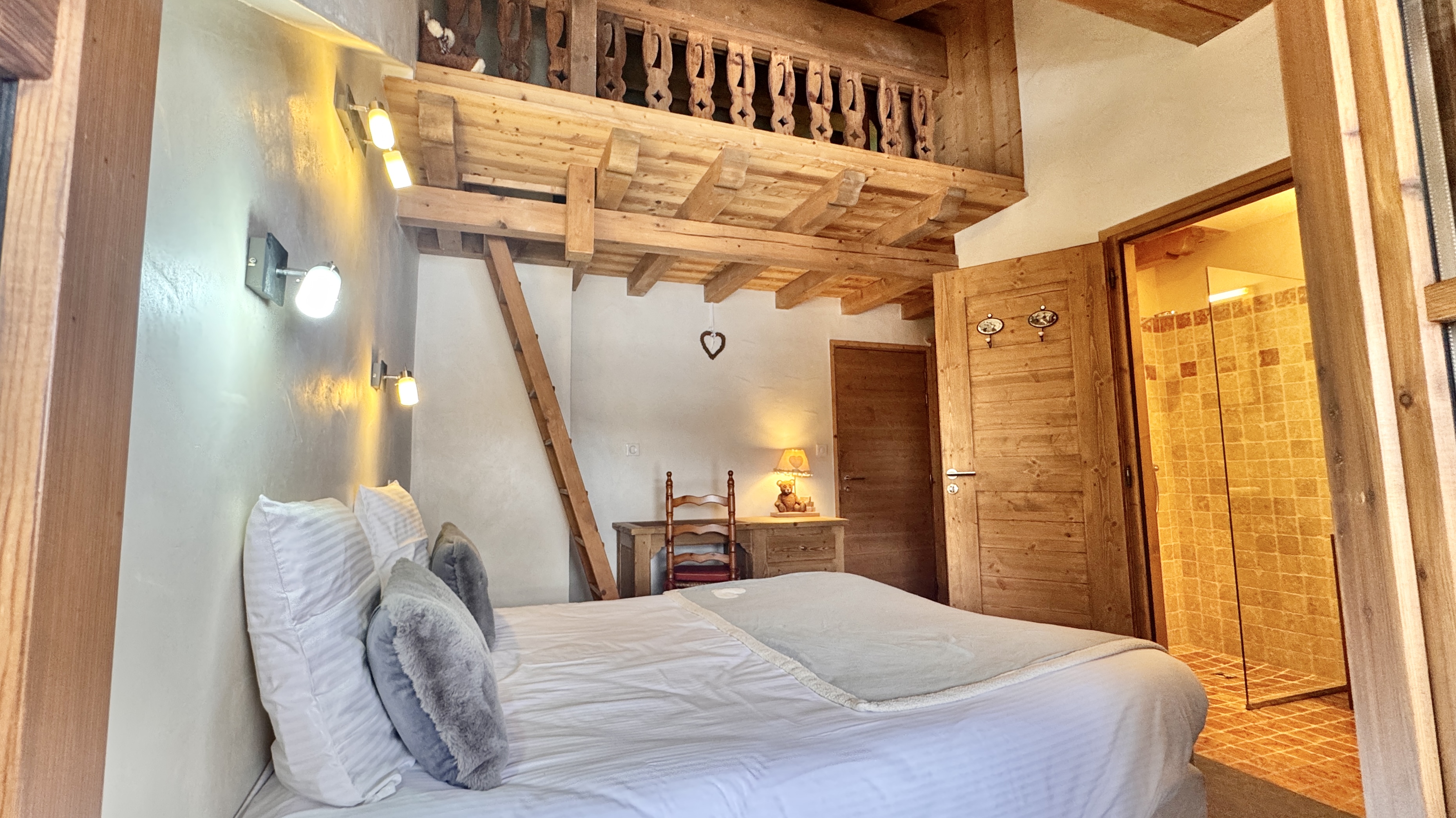 French property for sale in Champagny-en-Vanoise, Savoie - €2,500,000 - photo 