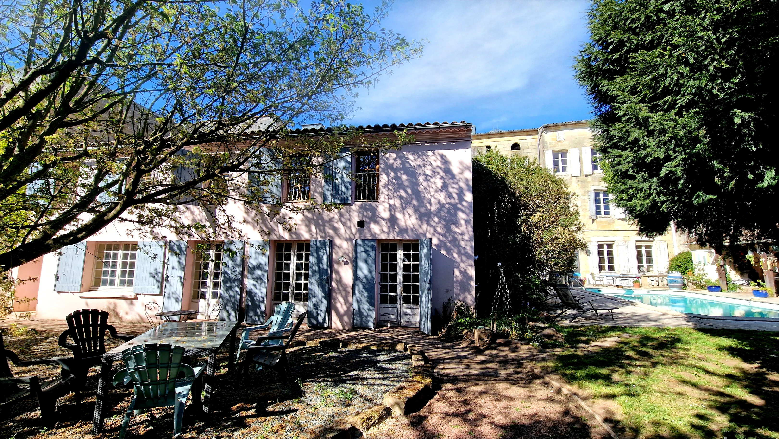 French property for sale in Castillon-la-Bataille, Gironde - €975,000 - photo 