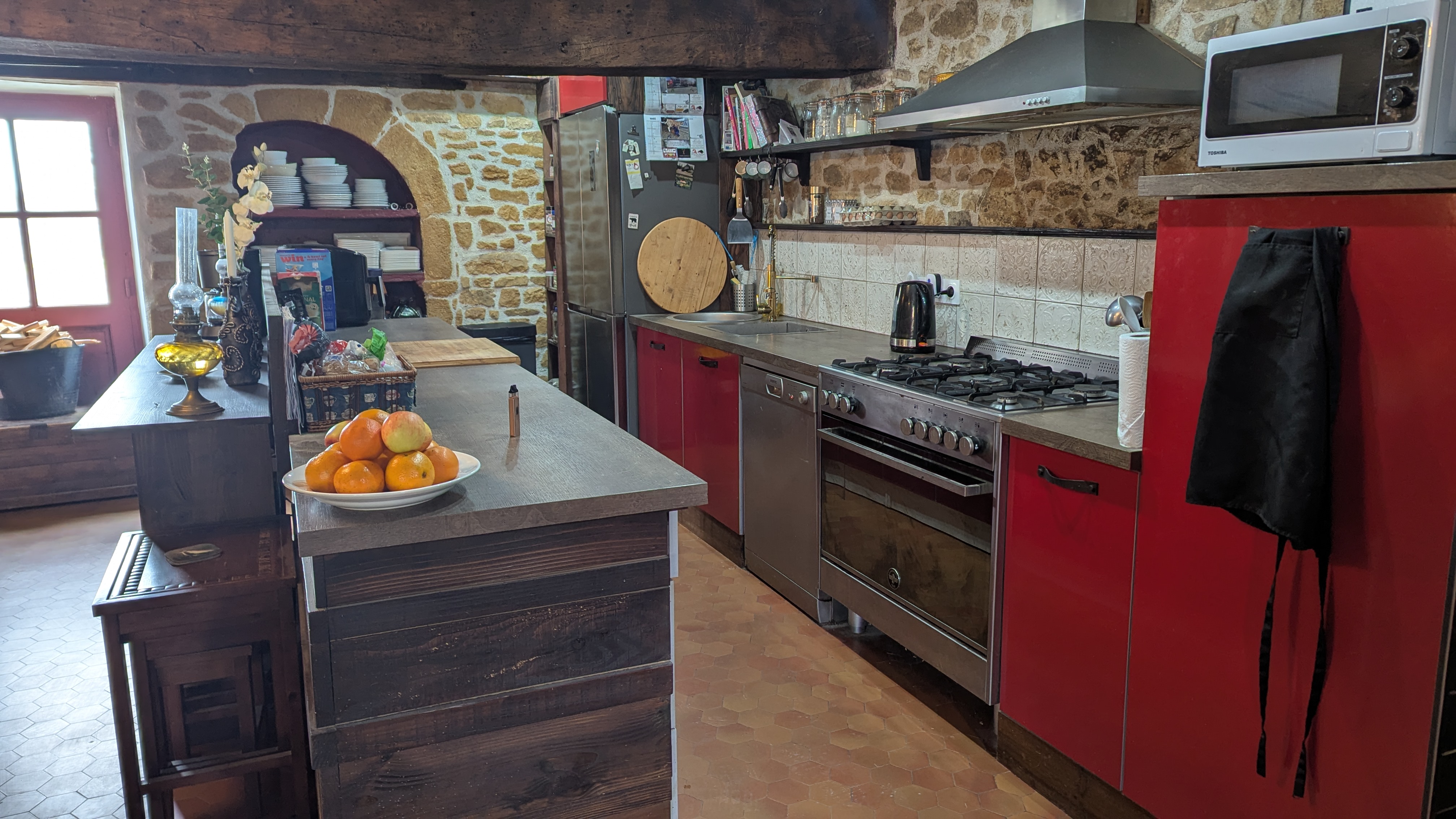 Propriété en France à vendre à Arnac-la-Poste, Haute-Vienne - €401 740 - photo 