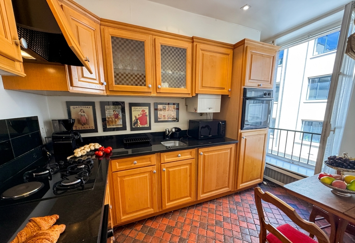 French property for sale in Paris 4e Arrondissement, Paris - €975,000 - photo 