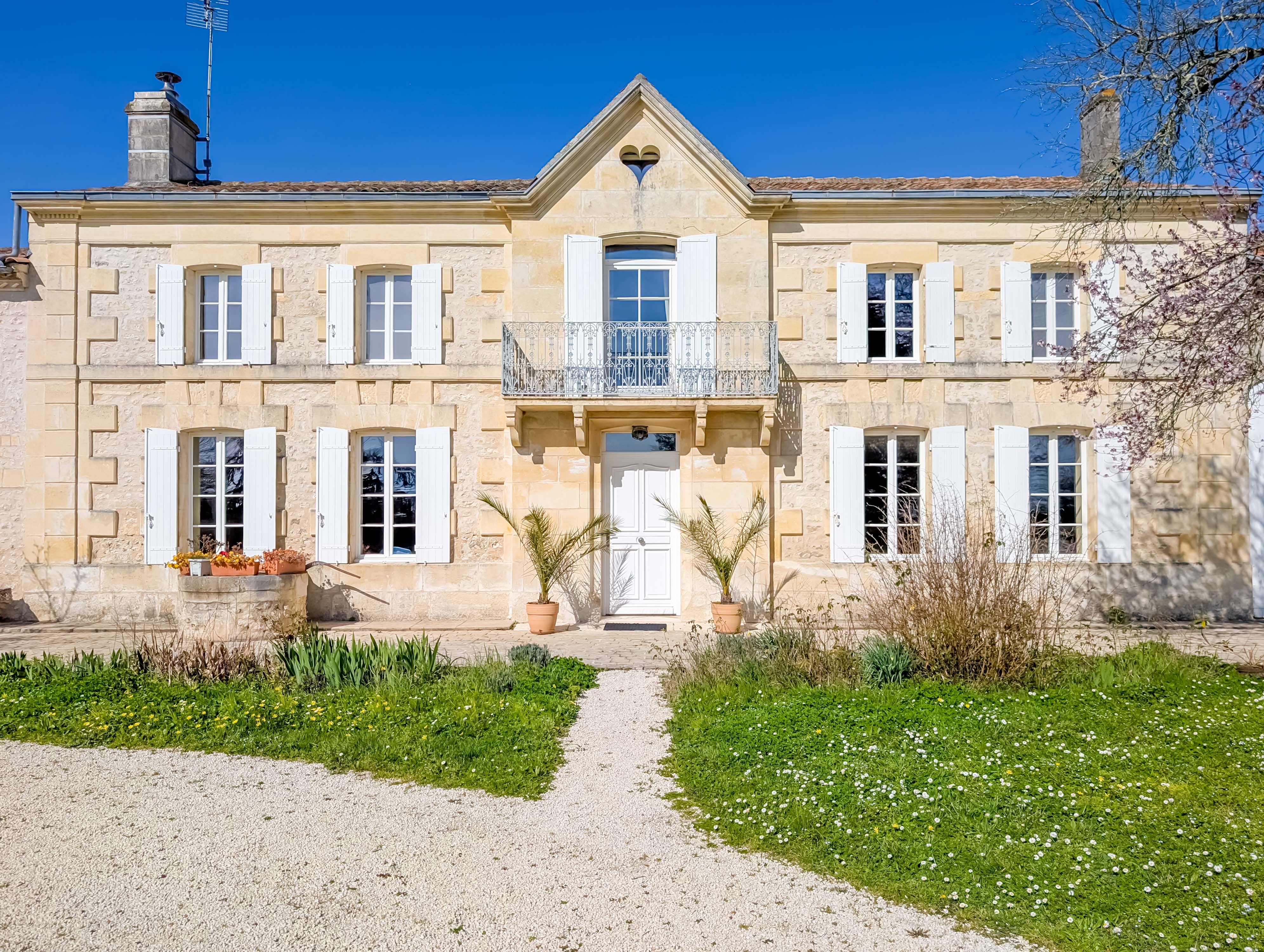 French property for sale in Semoussac, Charente-Maritime - €460,000 - photo 