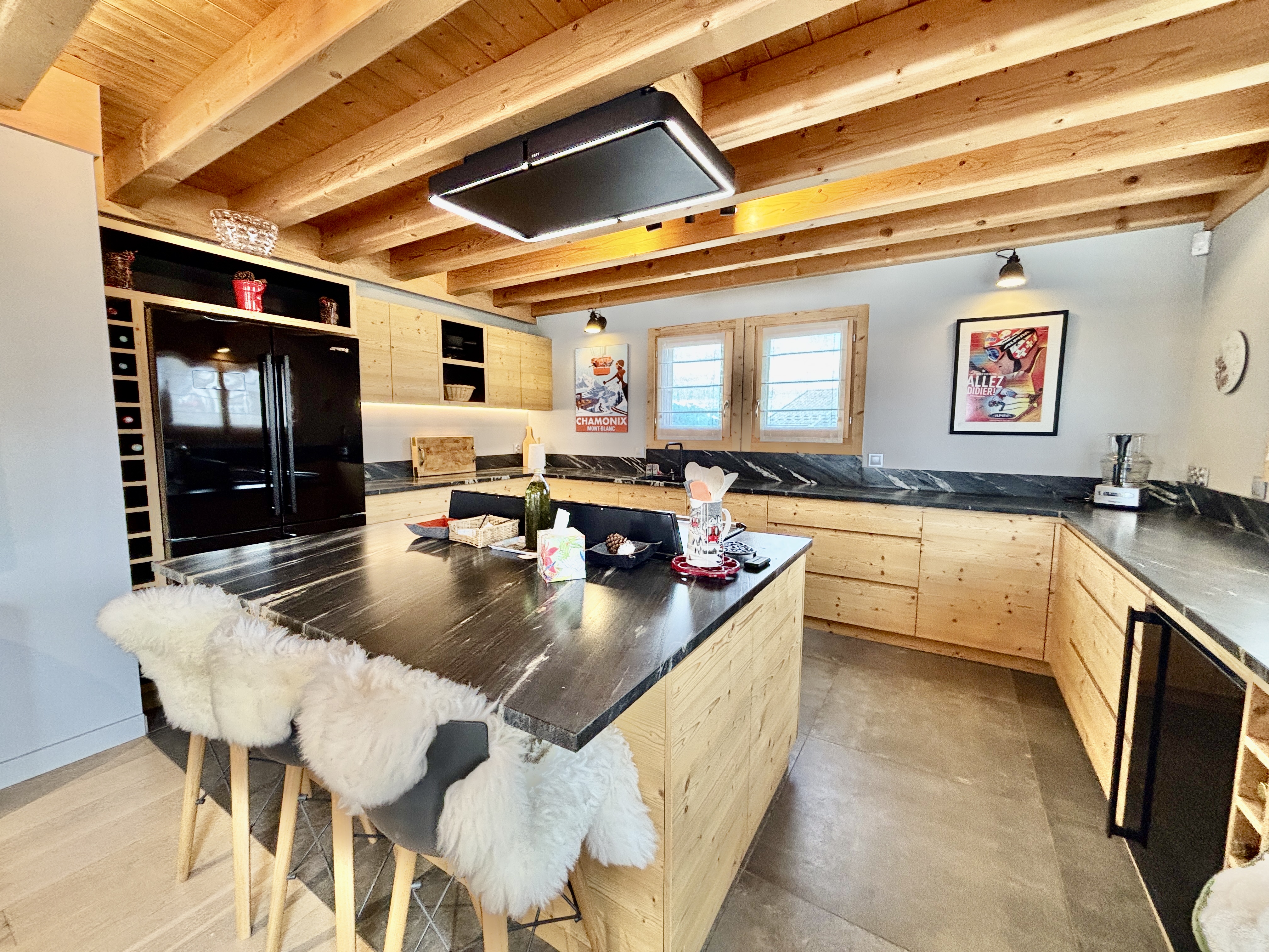 French property for sale in Saint-Gervais-les-Bains, Haute-Savoie - €1,895,000 - photo 