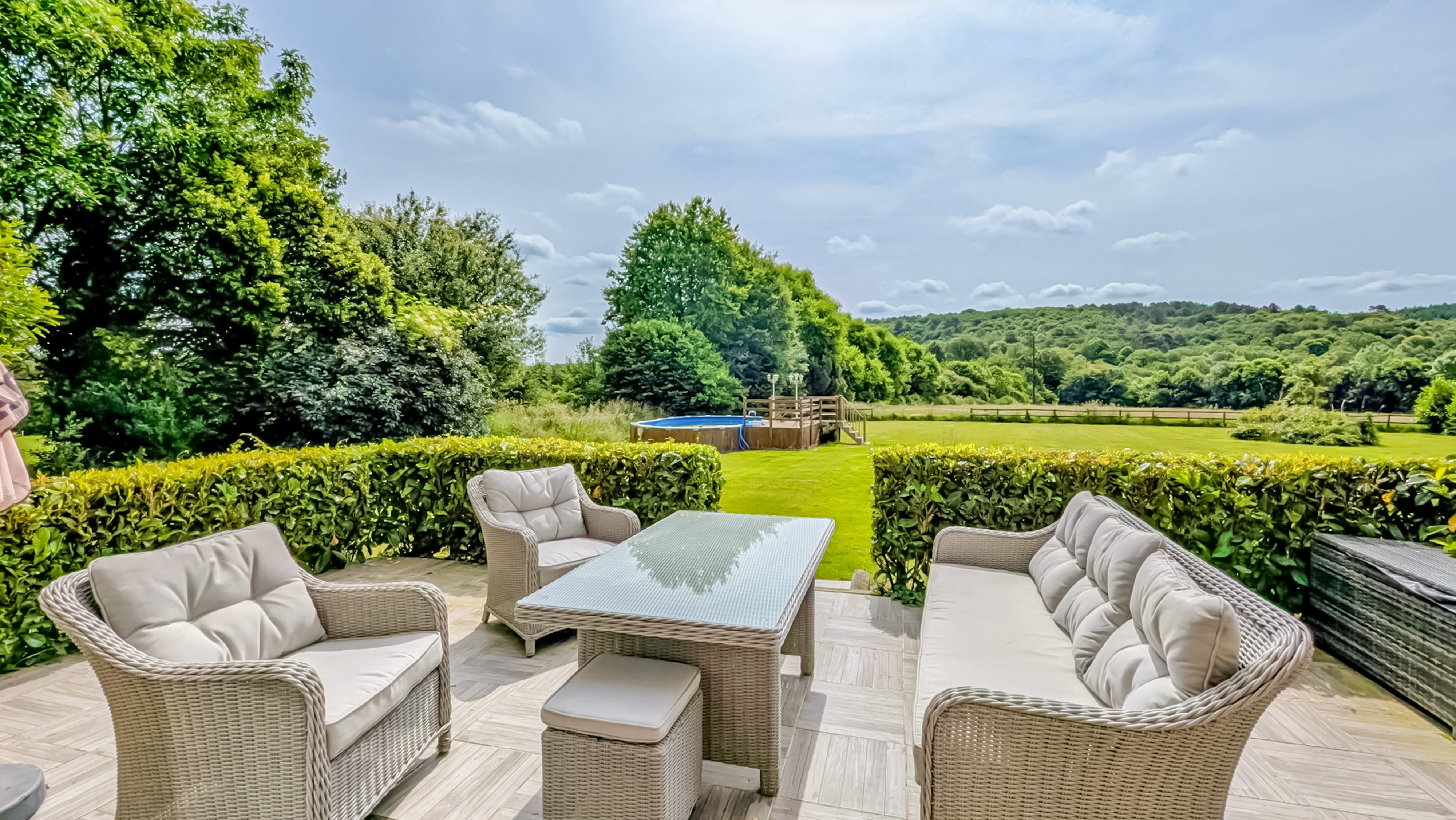 French property for sale in Lignol, Morbihan - €846,940 - photo 