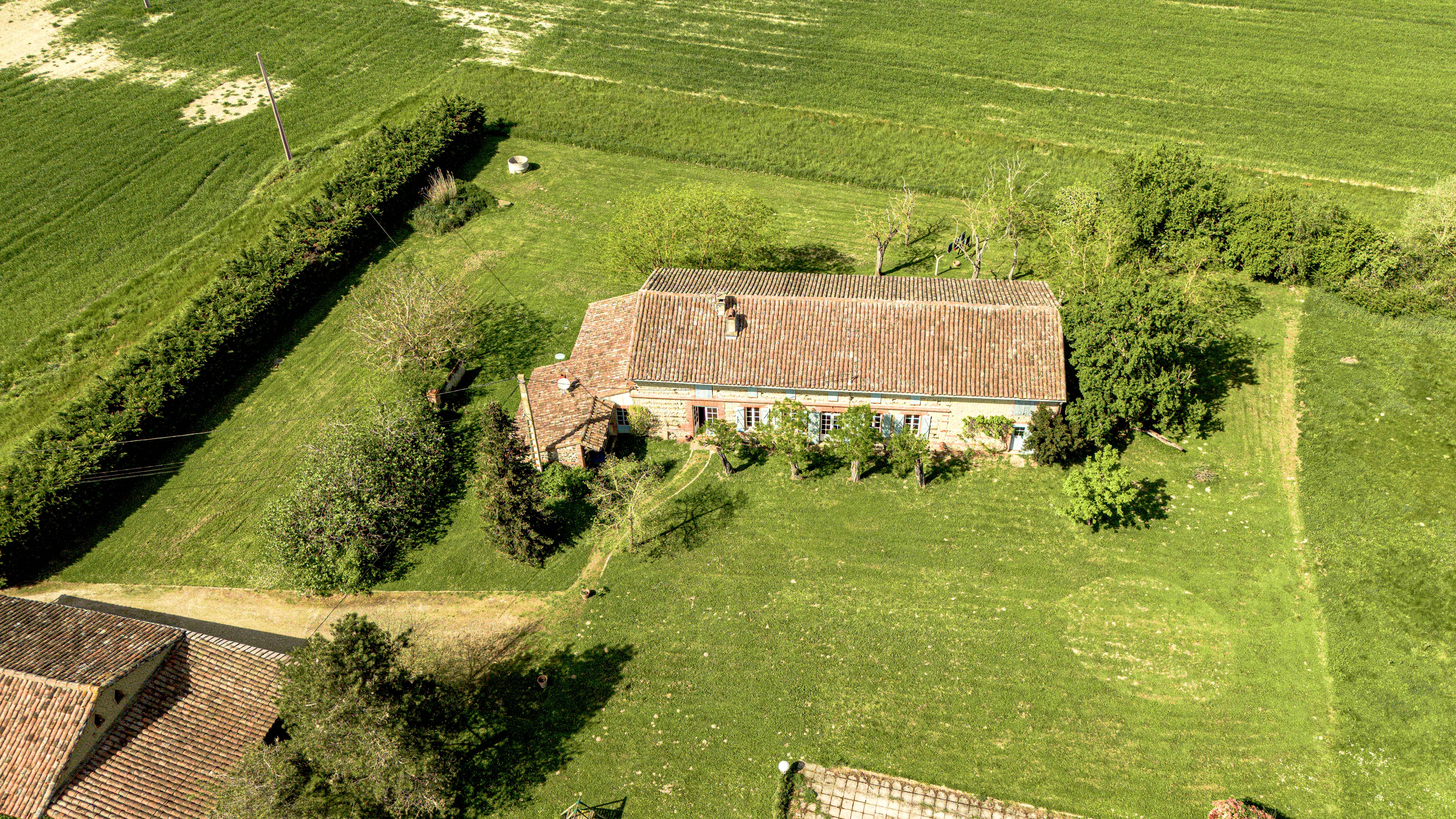 French property for sale in Lavernose-Lacasse, Haute-Garonne - €698,000 - photo 